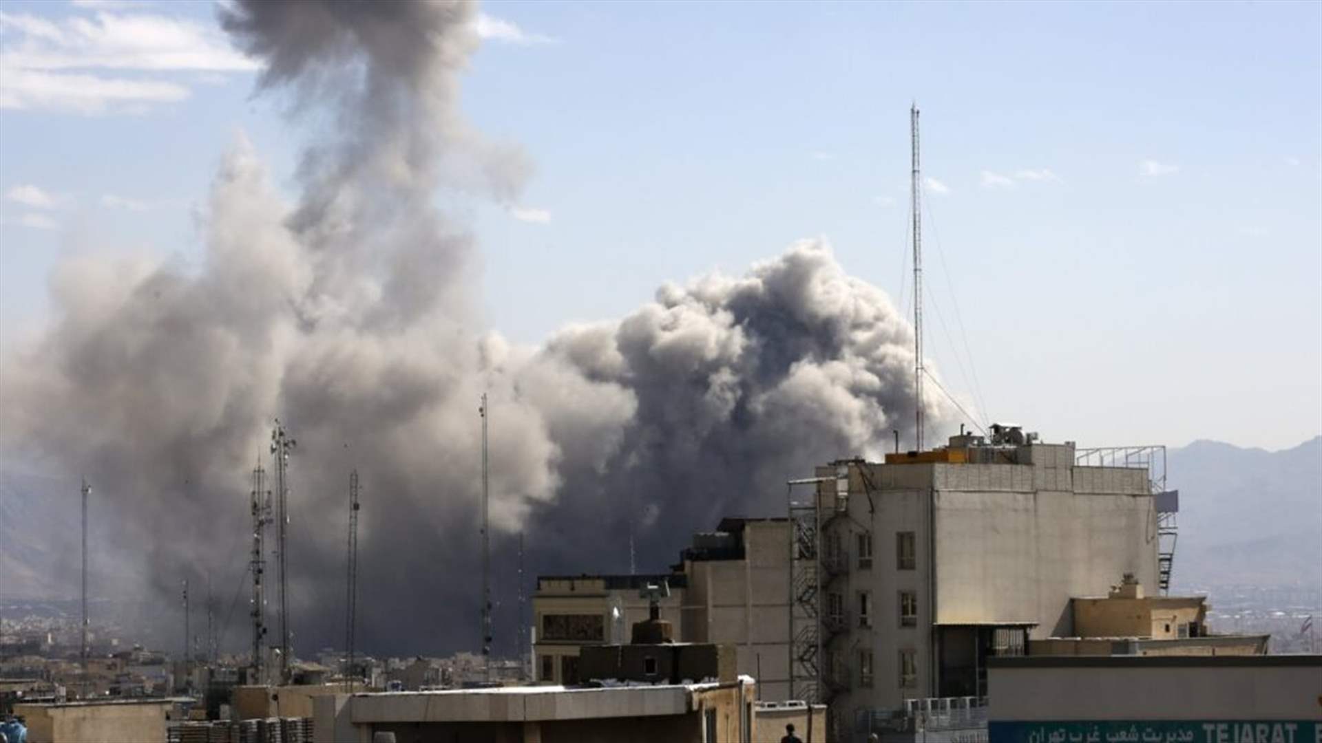 إصابة مبان سكنية في غرب إيران