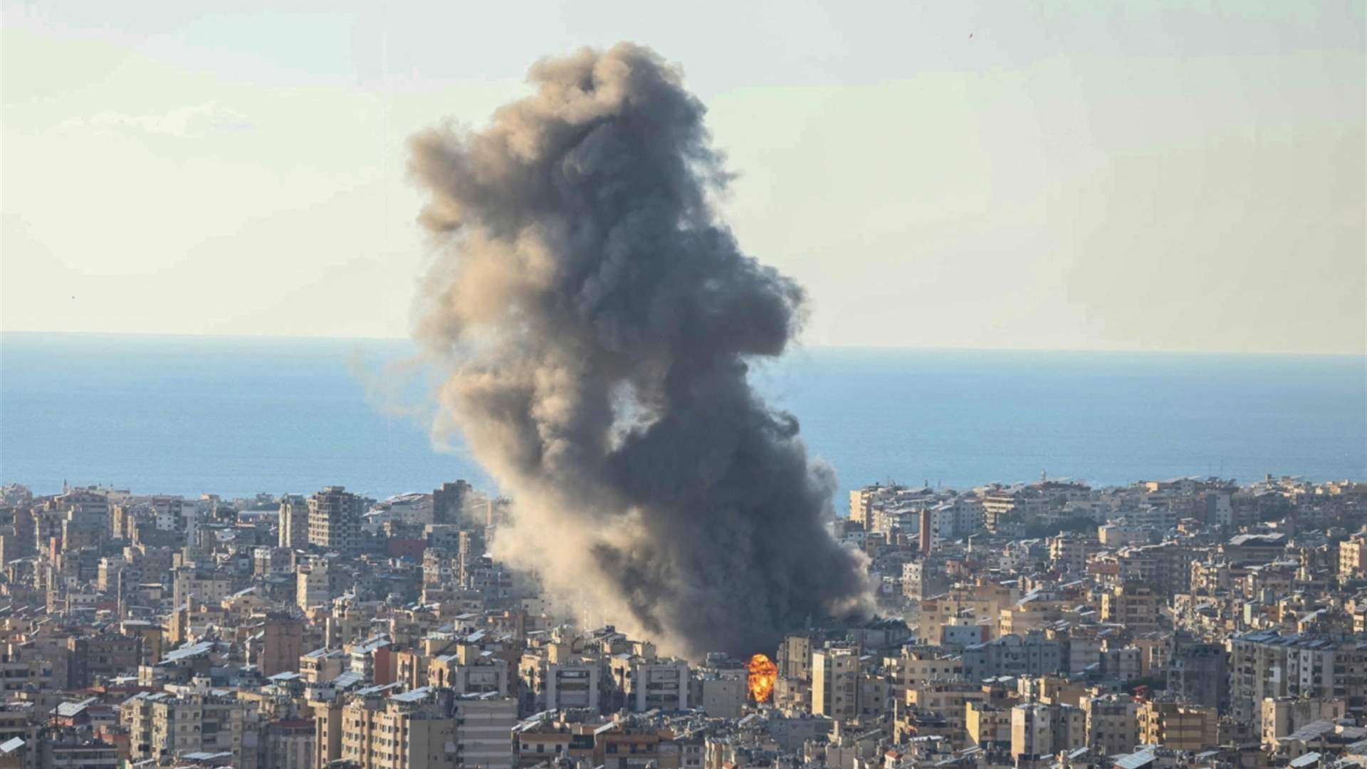 "العدوى العاطفية" والقلق الجماعي: كيف يتحوّل الخوف إلى عدوى في زمن التهديد؟