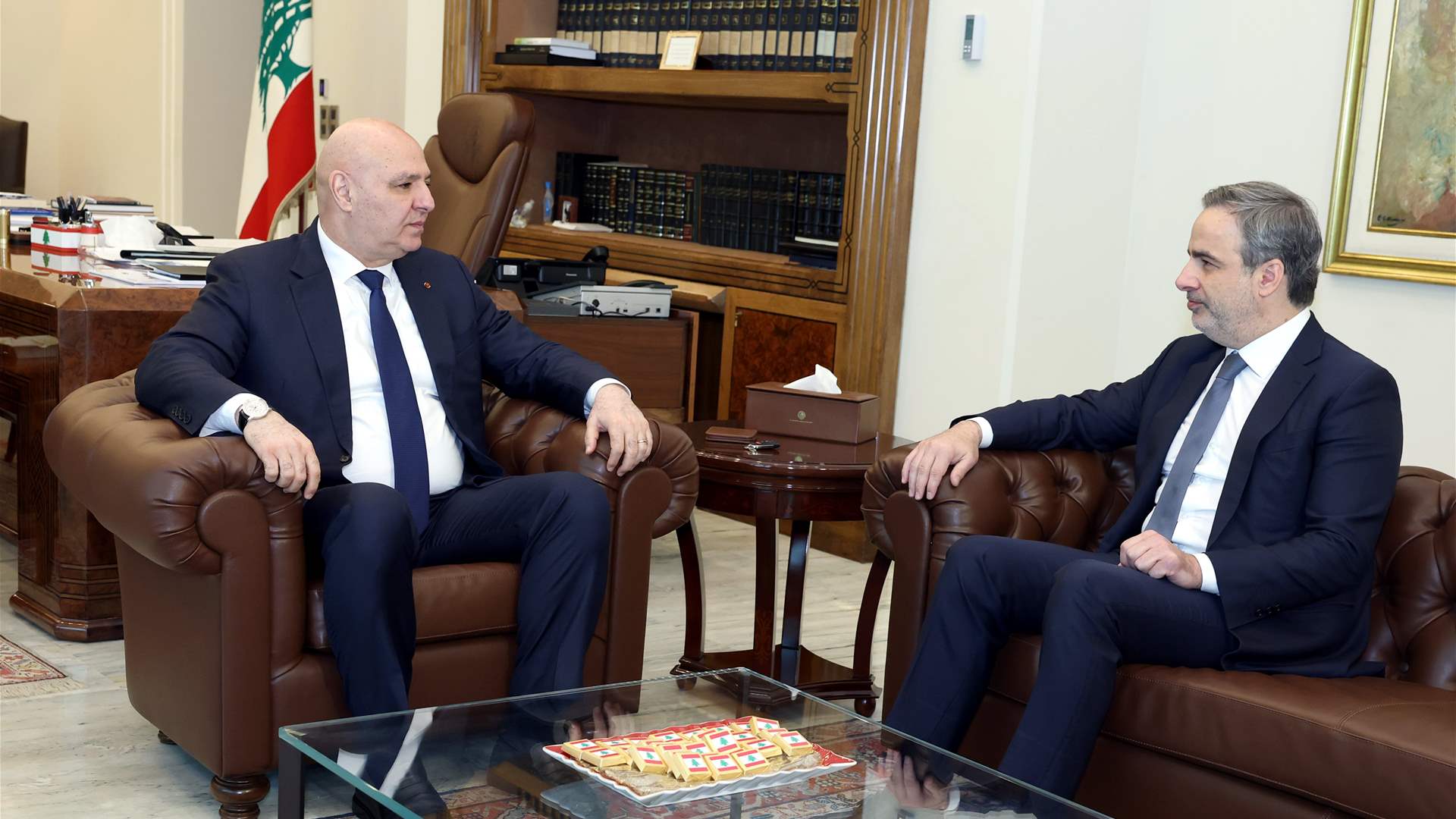 معوض: نعم لإعتبار النشاطات العسكرية لحزب الله محظورة... وقرار أن تكون الدولة دولة قد اتخذ أخيرا