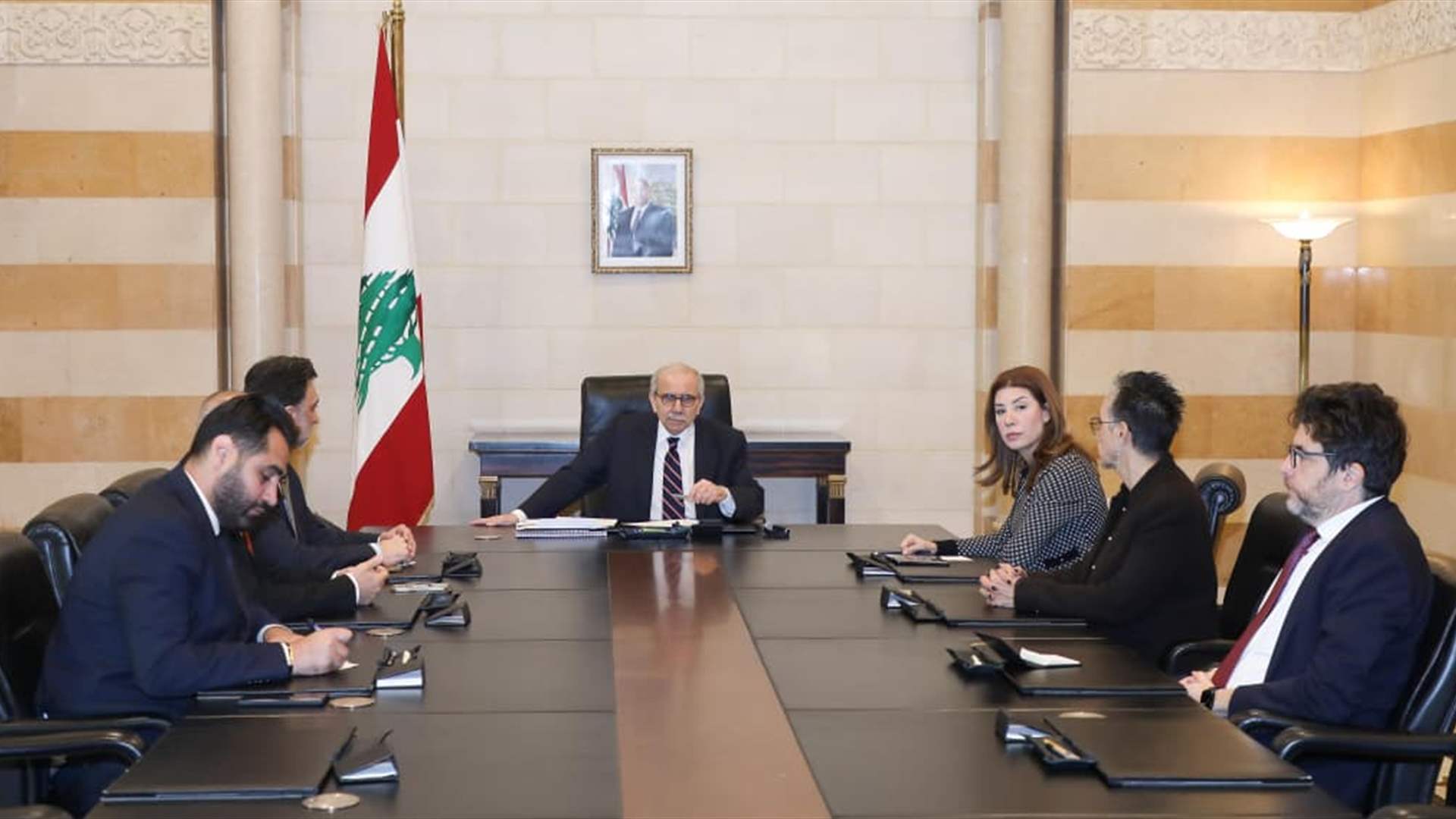 لقاءات للرئيس سلام وتأكيد دعم على القرارات المتخذة