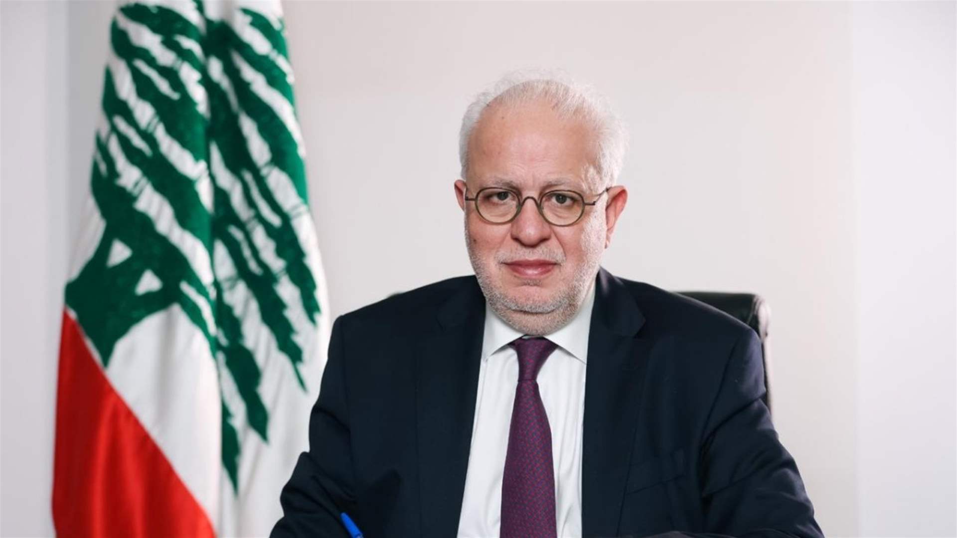 وزير العدل ينبه: ضبط أي سلاح غير مرخّص سيؤدي إلى التوقيف والمحاسبة العسكرية