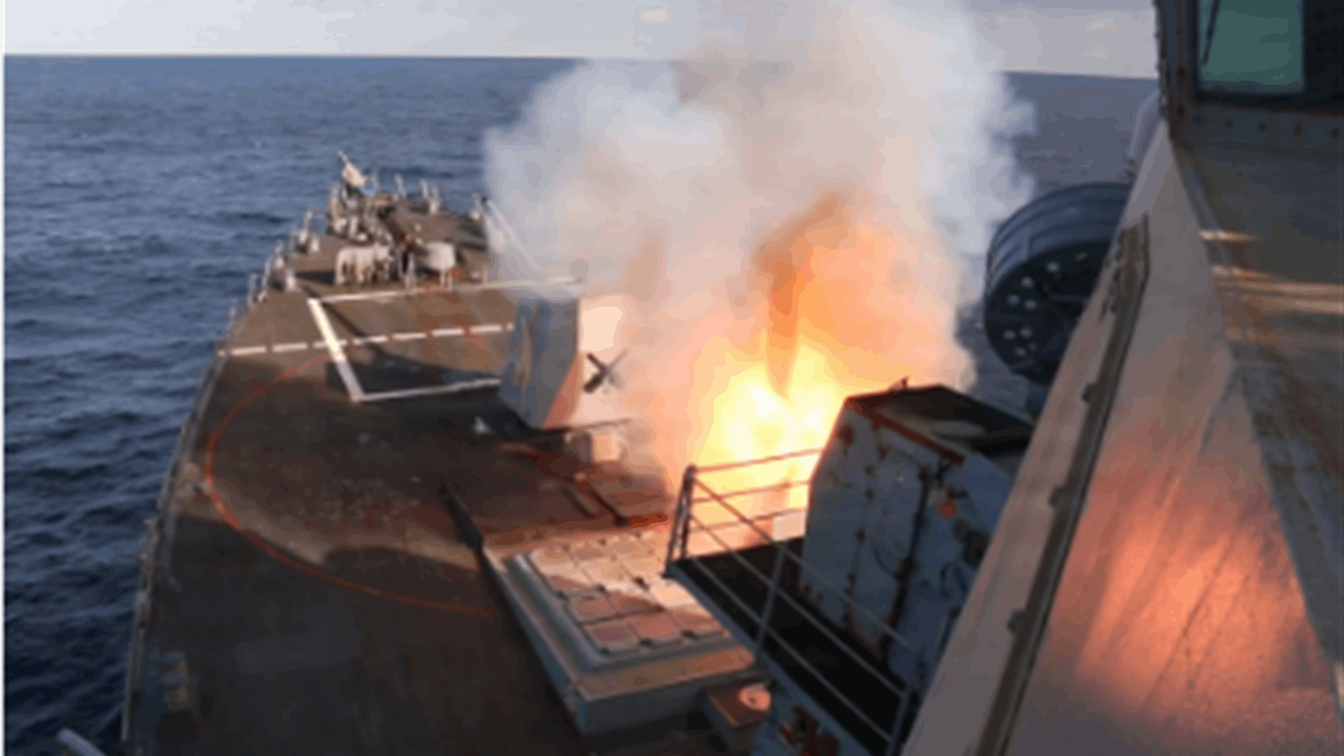 رويترز عن مسؤولين: أميركا تشن ضربة على سفينة حربية إيرانية قبالة سواحل سريلانكا