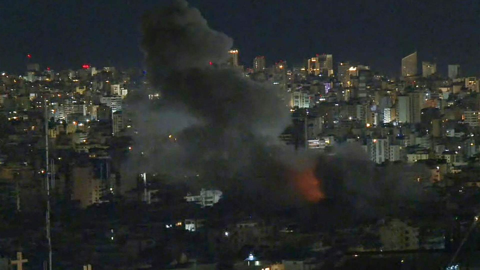 الجيش الإسرائيلي يقول إنه ضرب بنى تحتية تابعة لحزب الله في بيروت