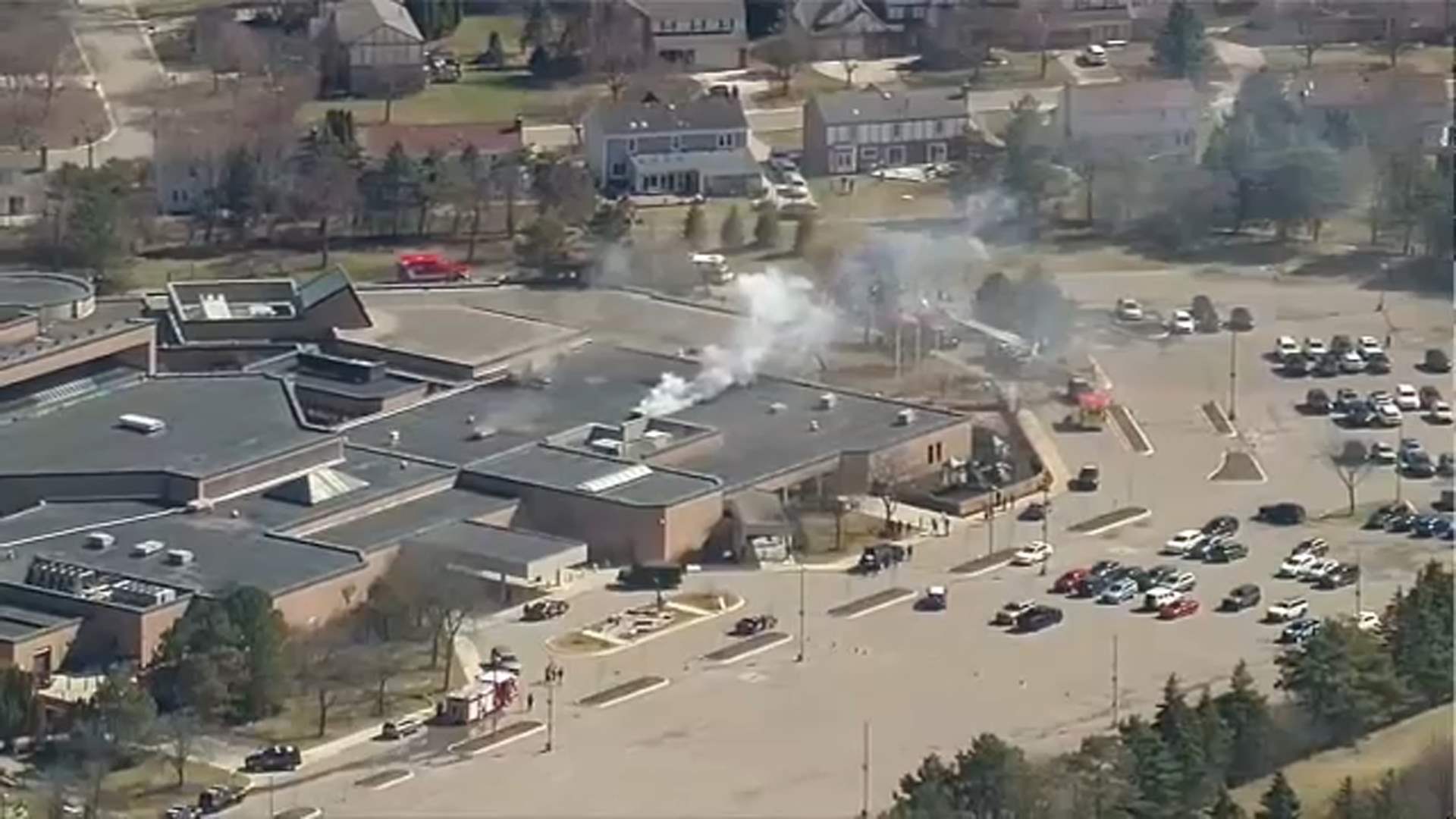 Gunman dead after attack on Michigan synagogue