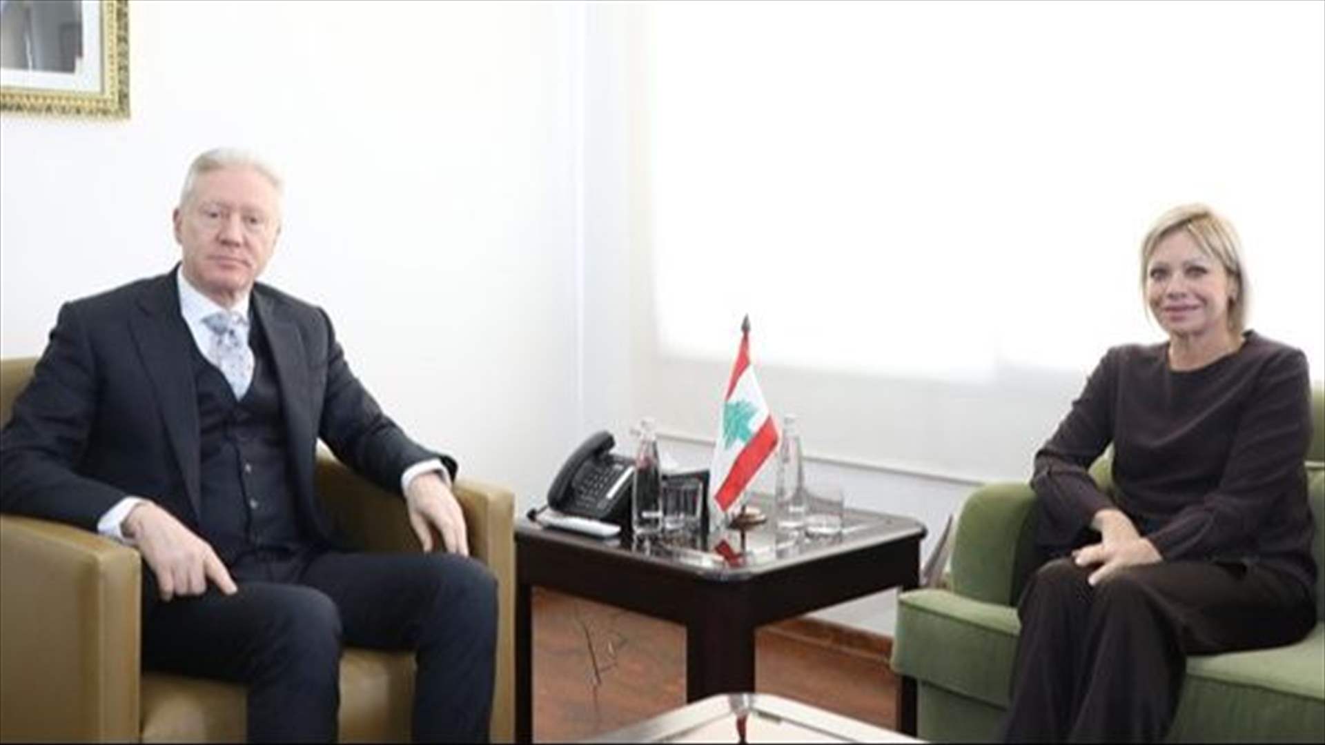 رجي بحث مع بلاسخارت في التطورات وسبل وقف التصعيد الإسرائيلي