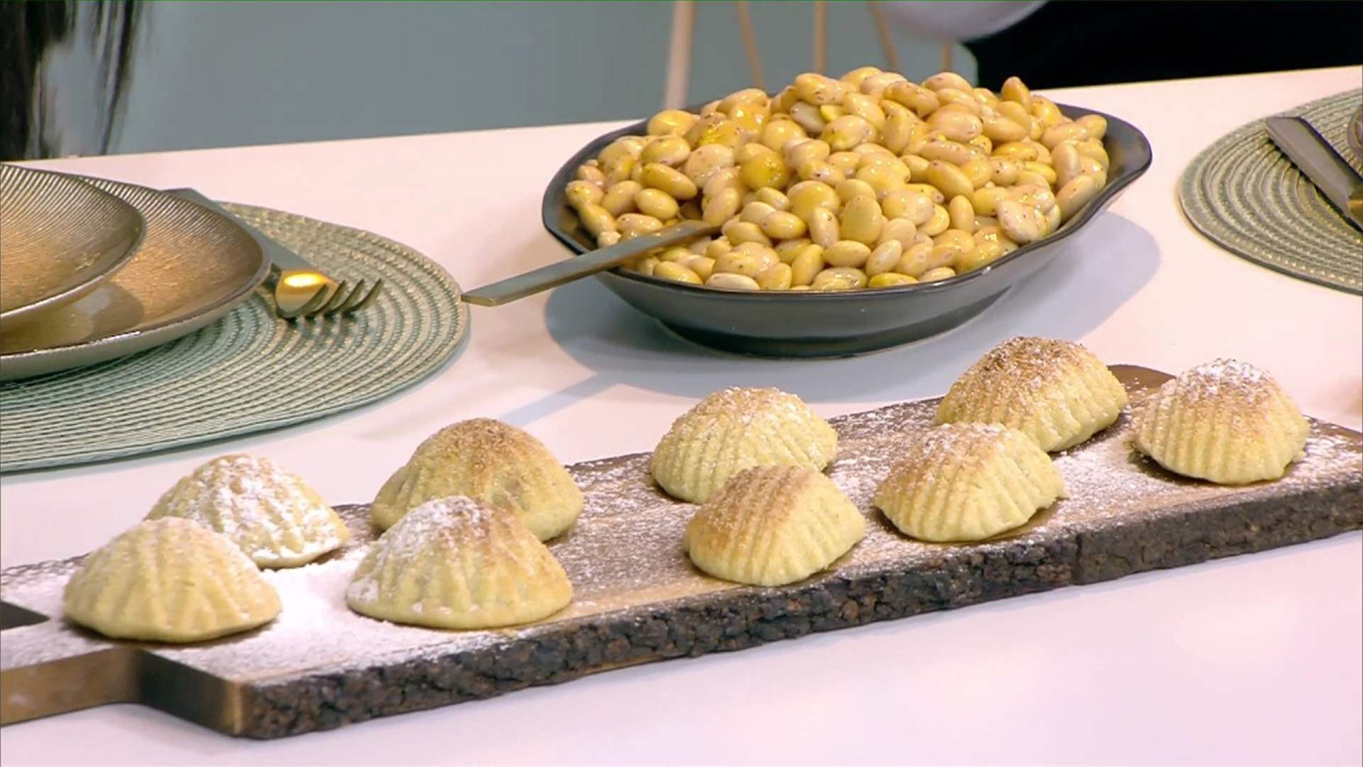 المعمول بحشوات مختلفة... إليكم طريقة التحضير مع الشيف فادي زغيب (فيديو)