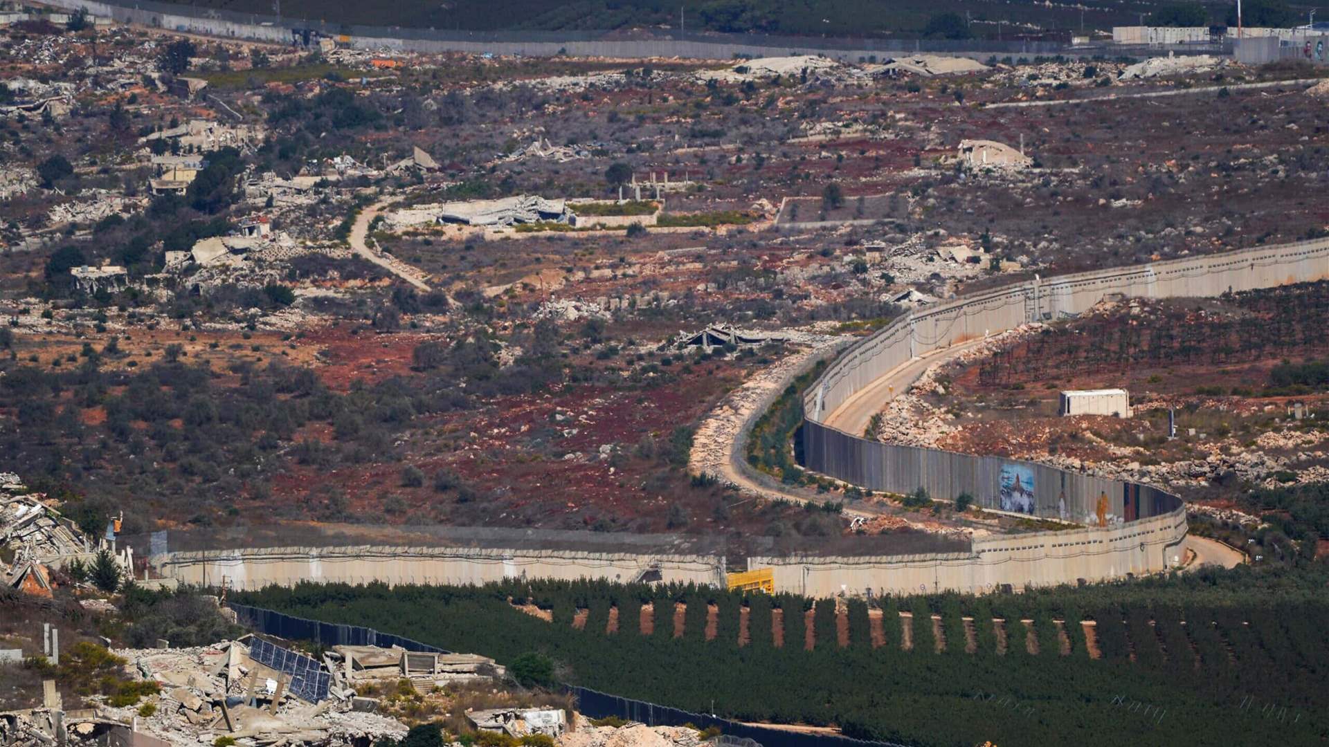 Hezbollah source to Al Jazeera: Israeli operation in Khiam prepares for ground advance toward Litani