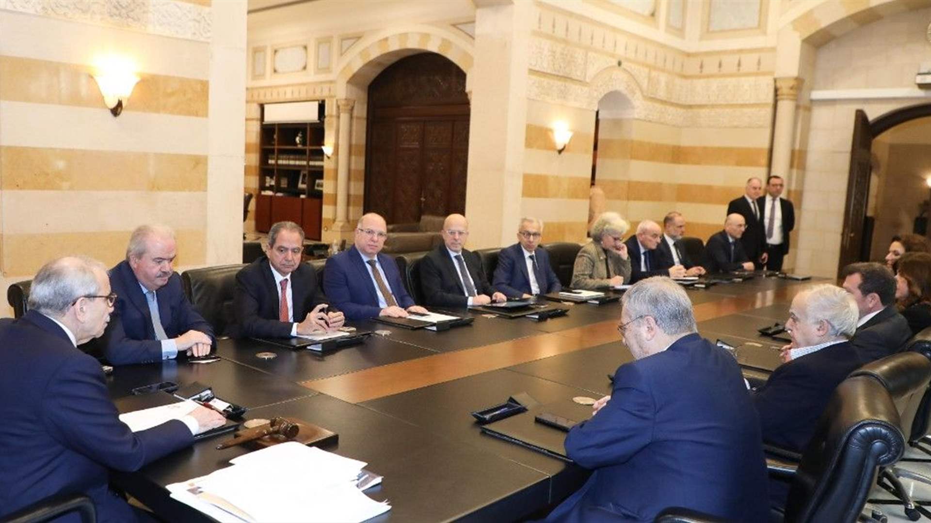  مرقص عن الاجتماع الوزاري في السرايا: رئيس الحكومة تابع سلامة الغذاء للنازحين وأعاد تأكيد احترام الحريات الاعلامية