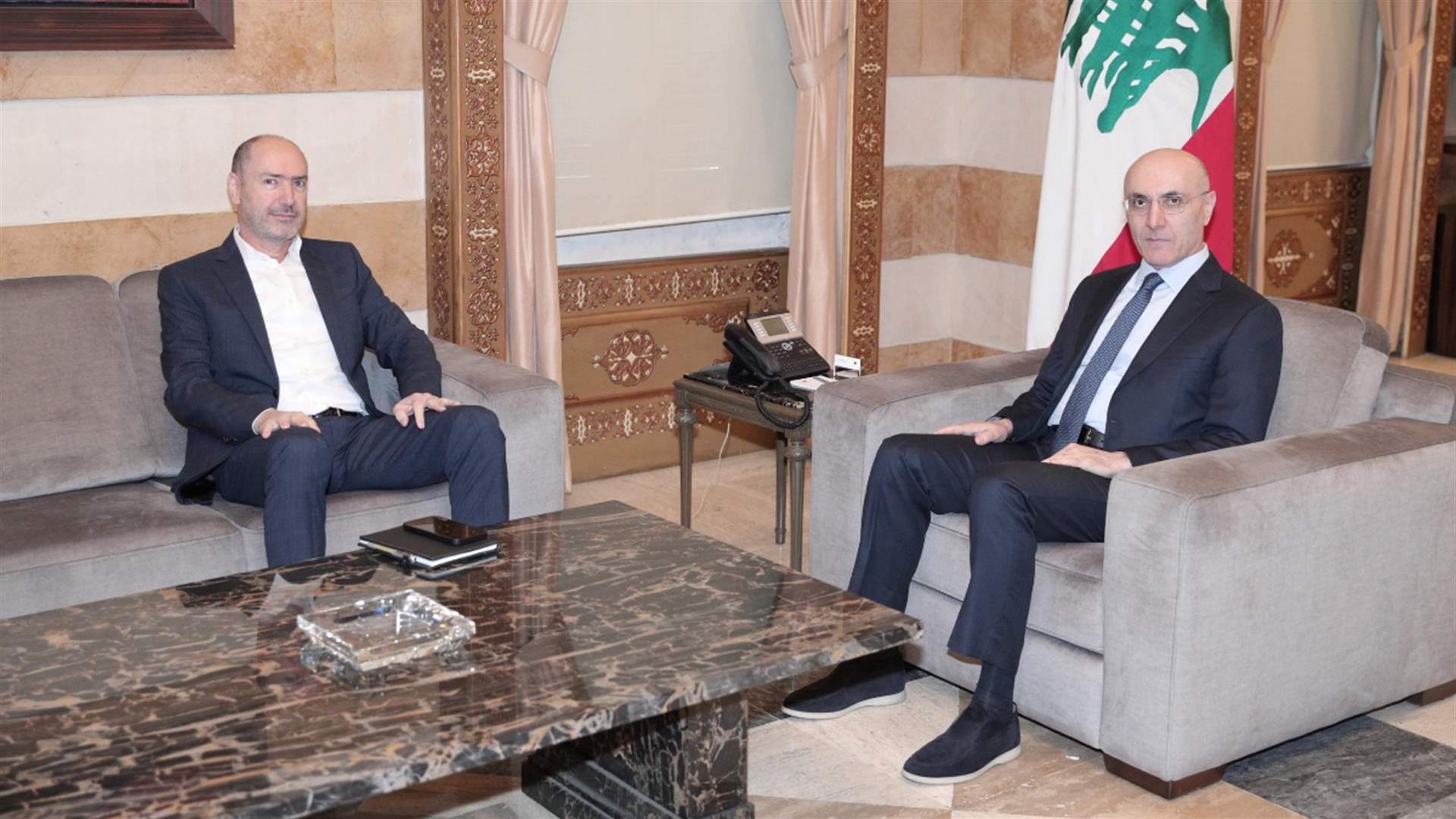 الحجار عرض وضو للأوضاع في محافظتي الحنوب والنبطية مع تصاعد الاعتداءات الإسرائيلية