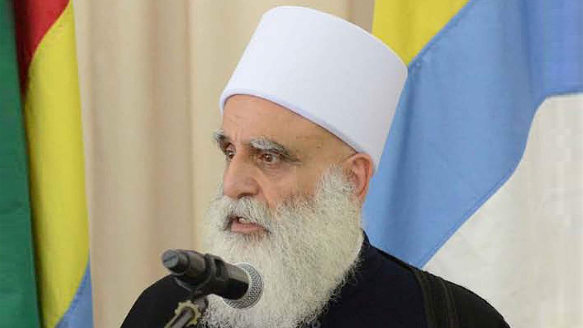 شيخ العقل في خطبة الفطر: لا خلاص من المحنة إلا بالتضامن الوطني وترميم ما تزعزع من ثقة