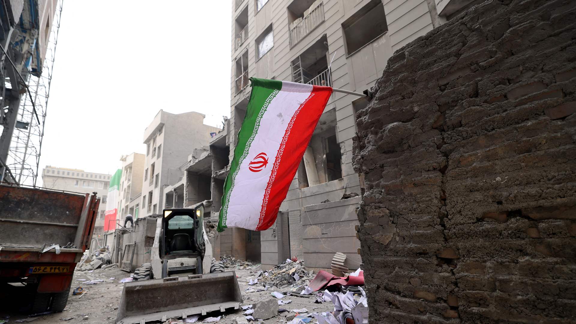 Iran military threatens to hunt down US, Israeli officials even on vacation