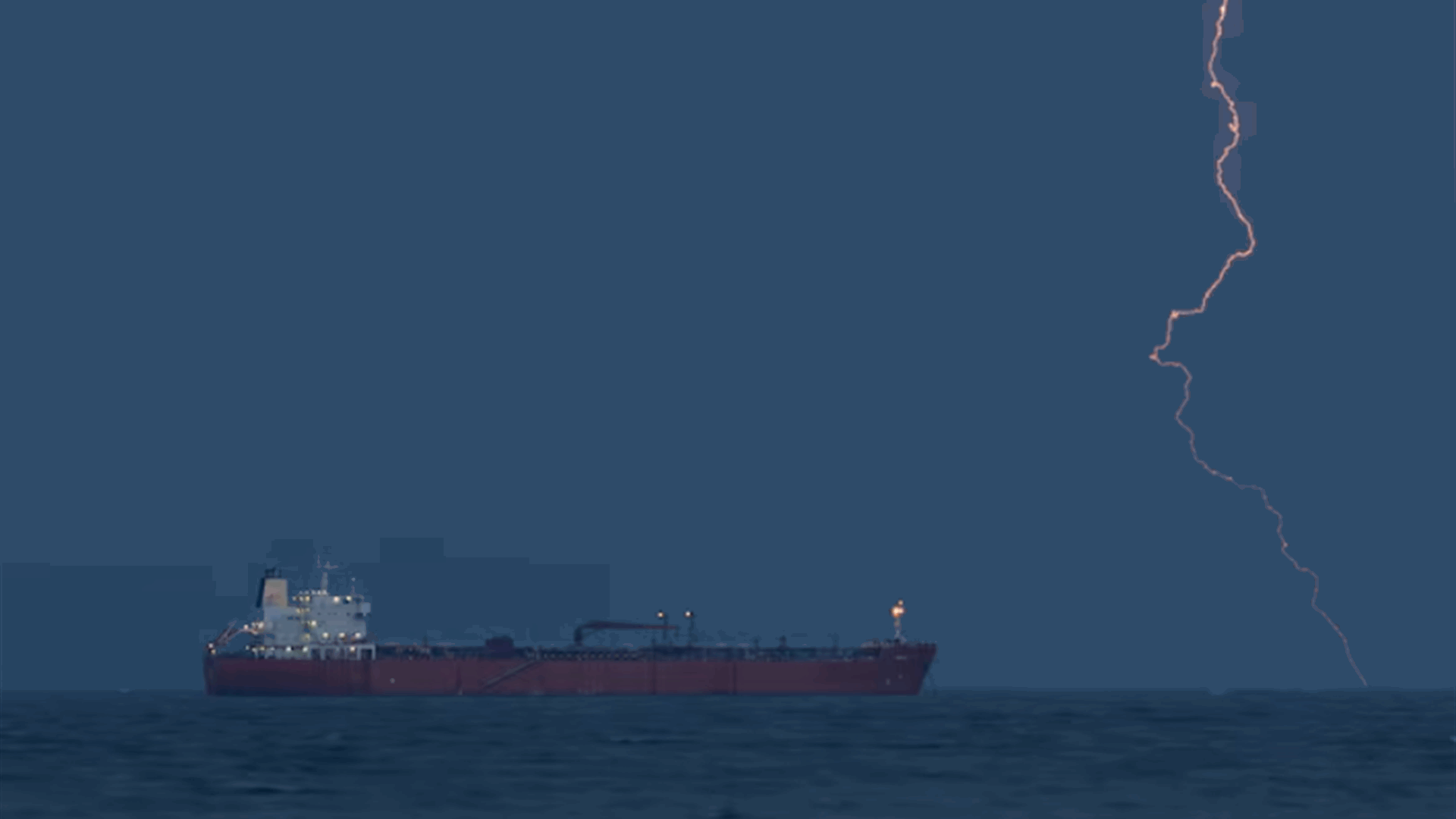 Oil falls over 13% on Trump postponing military strikes on Iran energy infrastructure