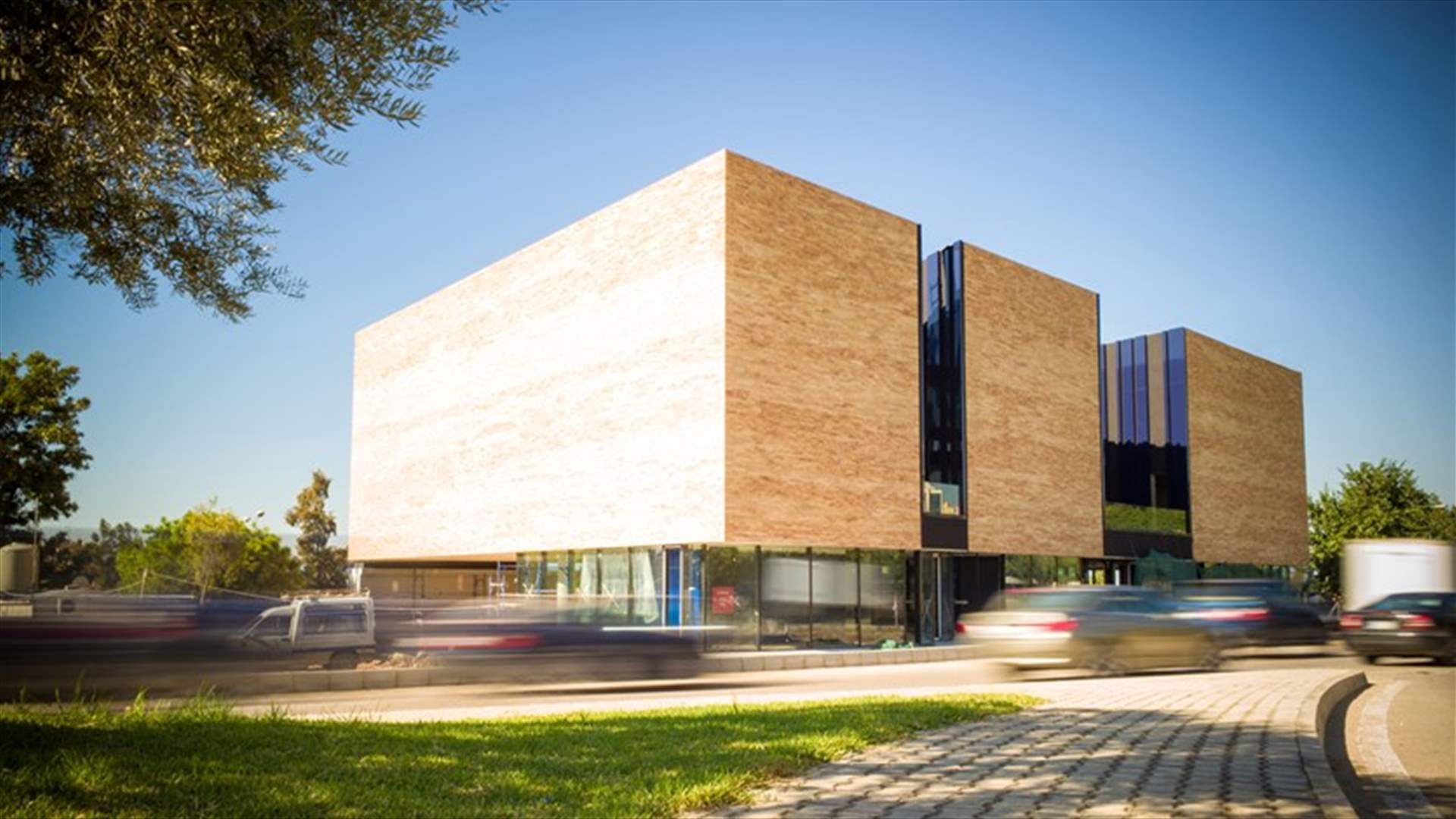 بلدية جبيل: للإبلاغ عن أي شخص من خارج المنطقة لاتخاذ التدابير اللازمة وتعزيز السلامة