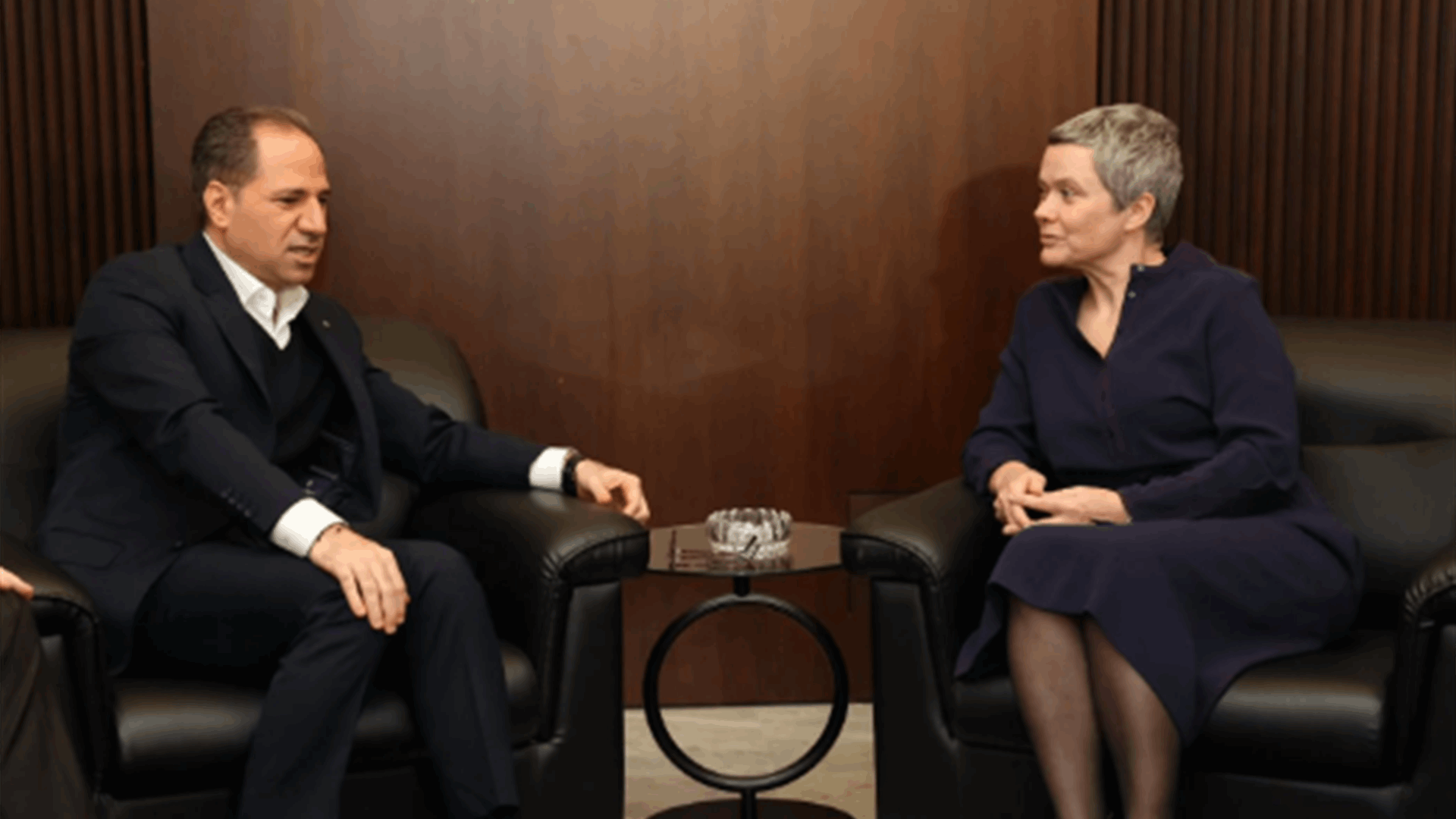 رئيس "الكتائب" إستقبل سفيرة الاتحاد الأوروبي: لمساندة الجيش للقيام بمهامه في حفظ الأمن والاستقرار