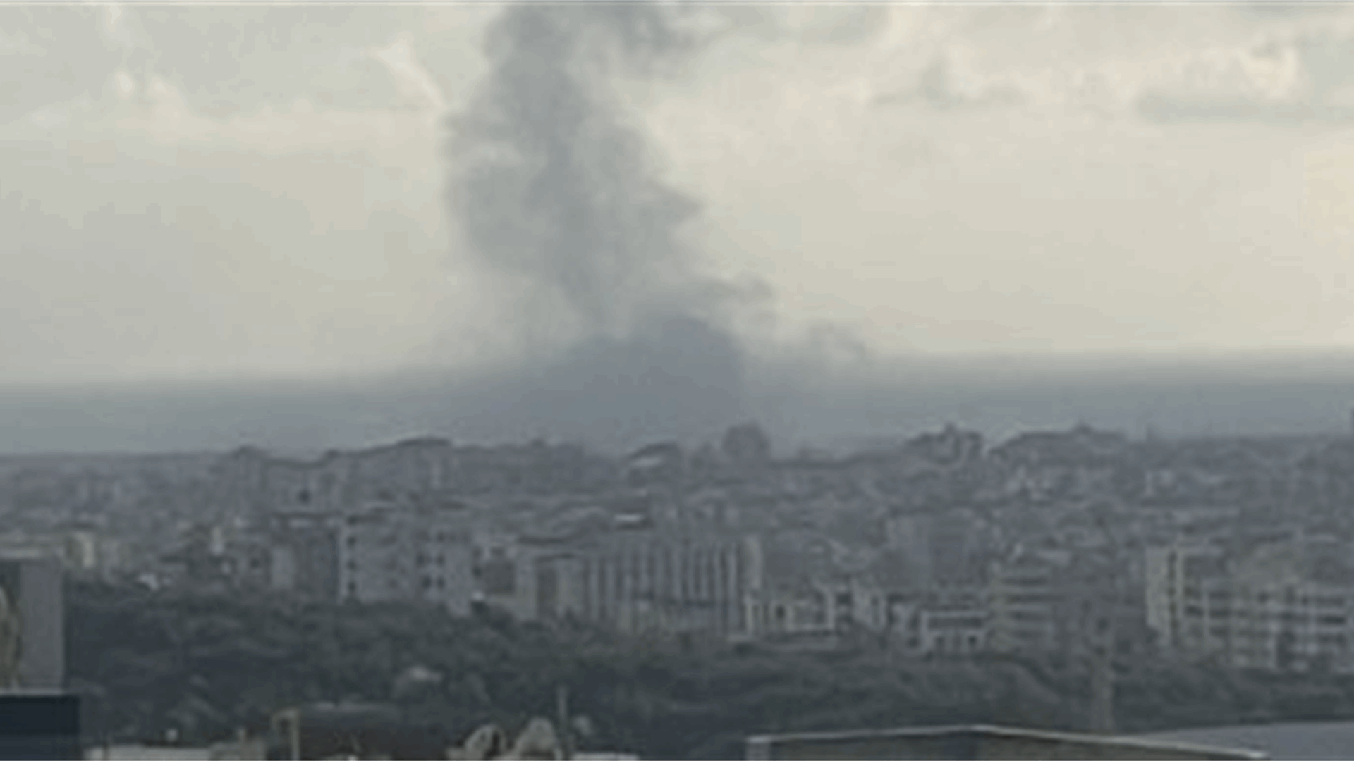 Israeli airstrike hits southern Beirut suburbs