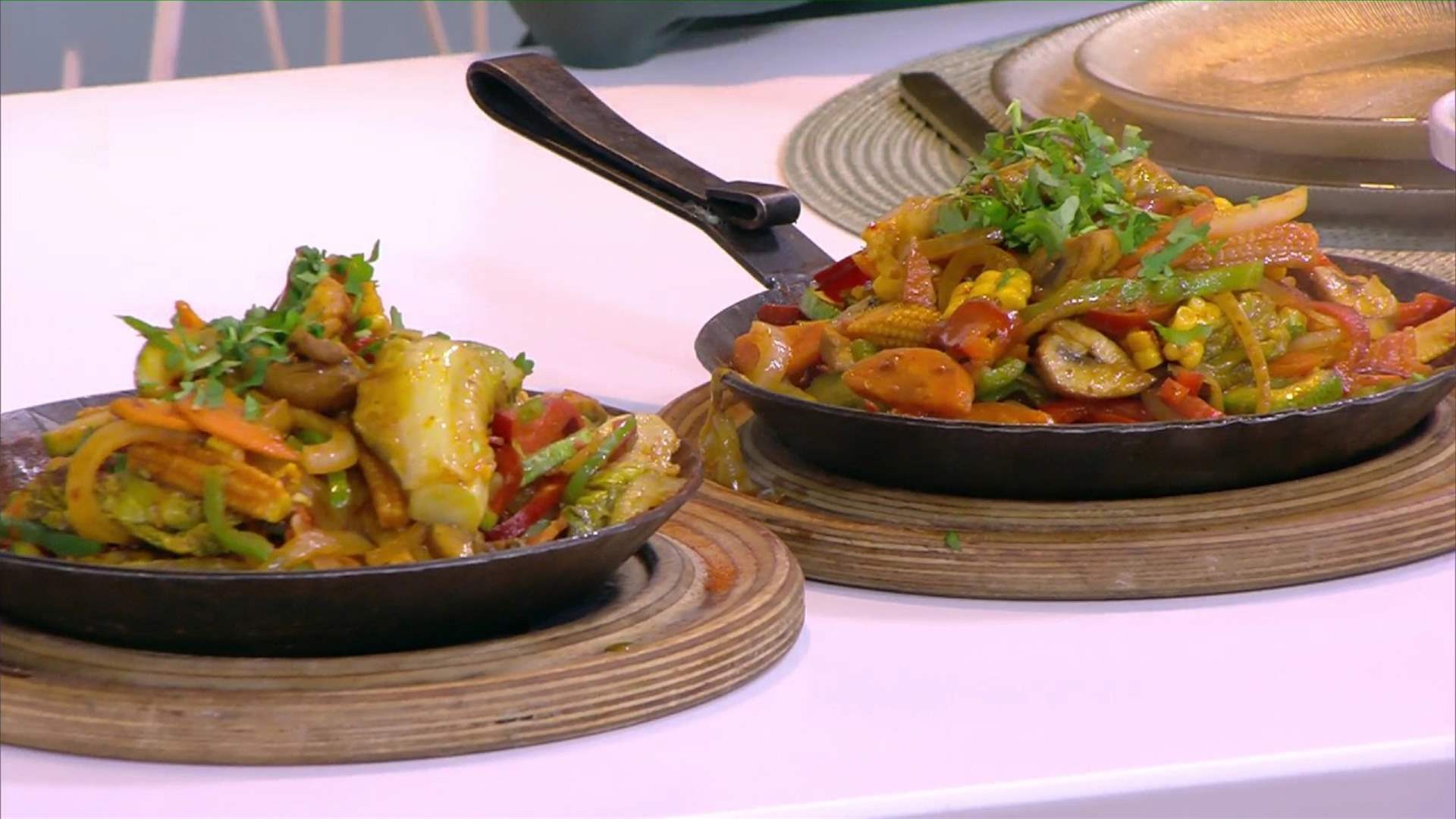 الفاهيتا بالخضار... طبق صيامي على طريقة الشيف حنا طويل (فيديو)