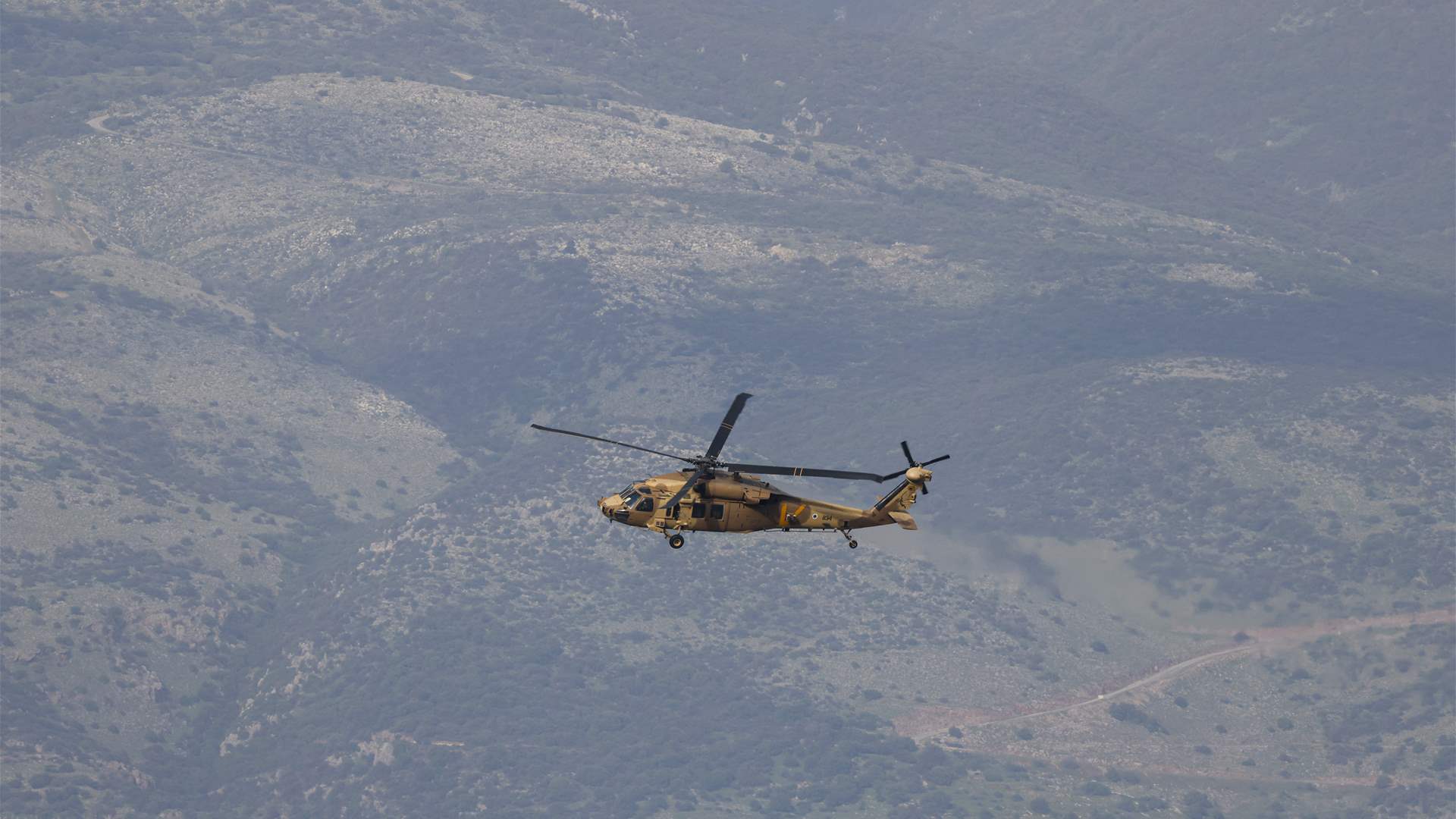 إسرائيل: قصفنا مجمعا ينتج أسلحة للبحرية الإيرانية