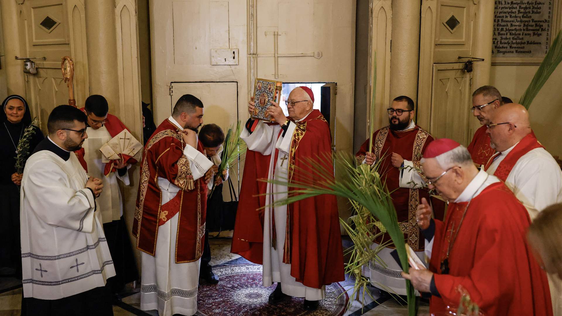 Israeli police prevent Jerusalem's Latin Patriarch from celebrating Palm Sunday mass