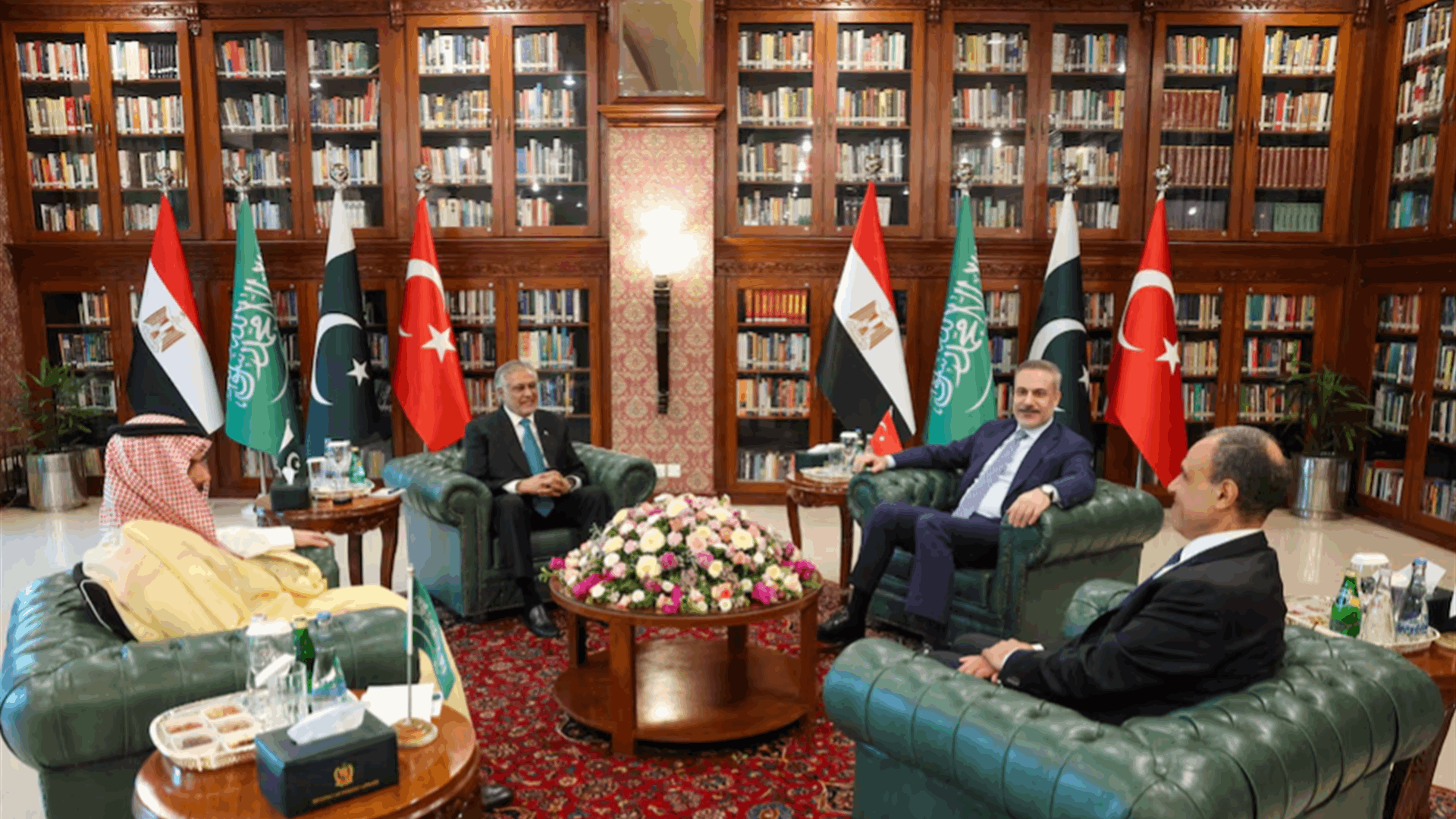 Pakistan hosts regional powers for Iran talks with focus on Hormuz proposals