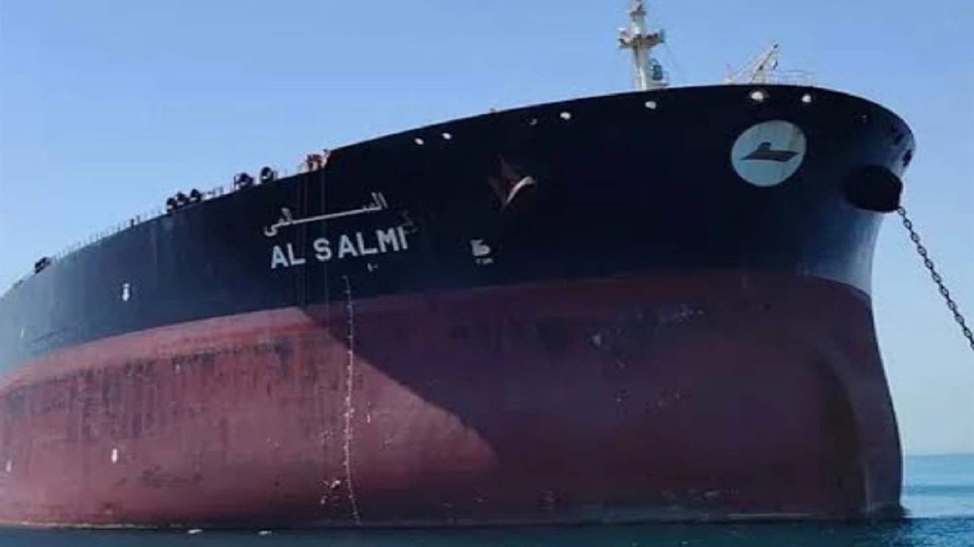 هجوم إيراني أدى إلى اشتعال النيران في ناقلة نفط كويتية في ميناء دبي 