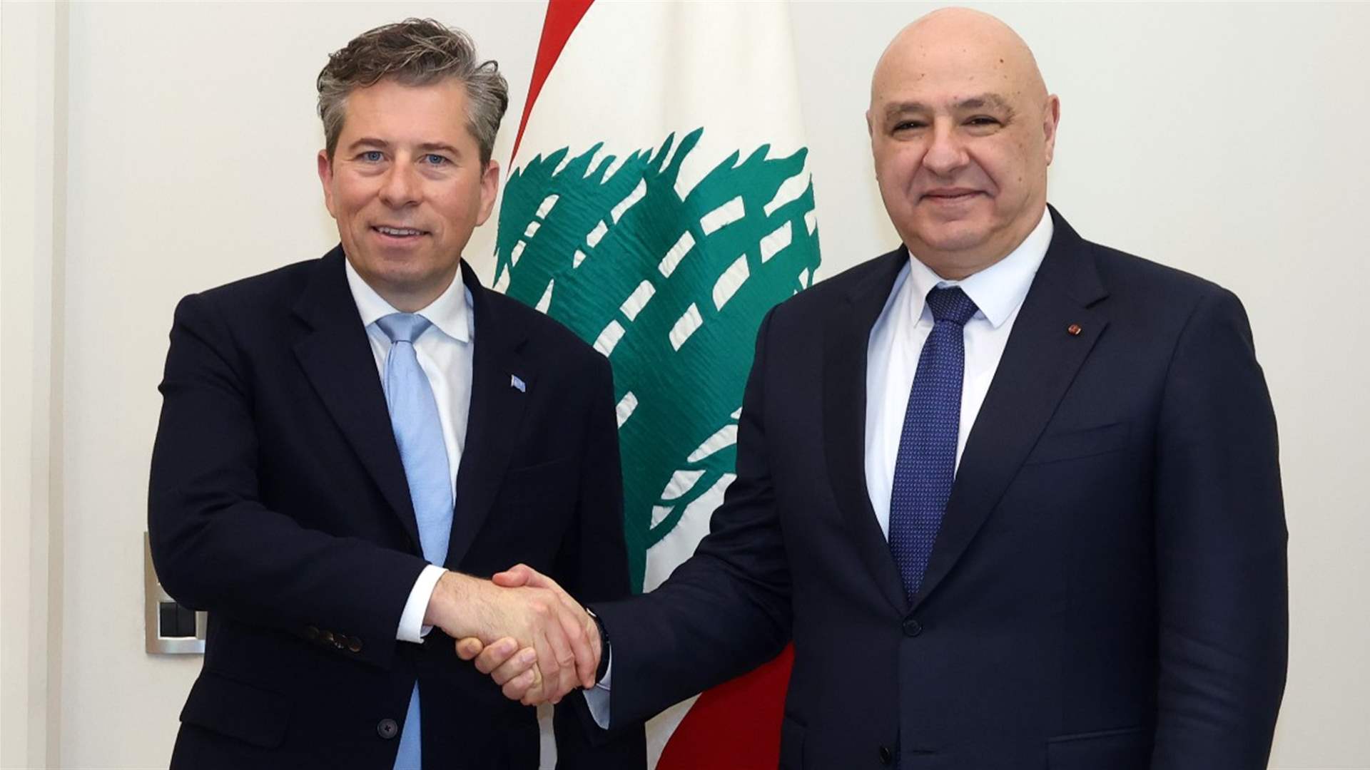 الرئيس عون استقبل مسؤول الأمم المتحدة للشؤون الإنسانية والاغاثية: للتوصل إلى حلول مستدامة بما يحفظ سيادة لبنان وأمنه واستقراره