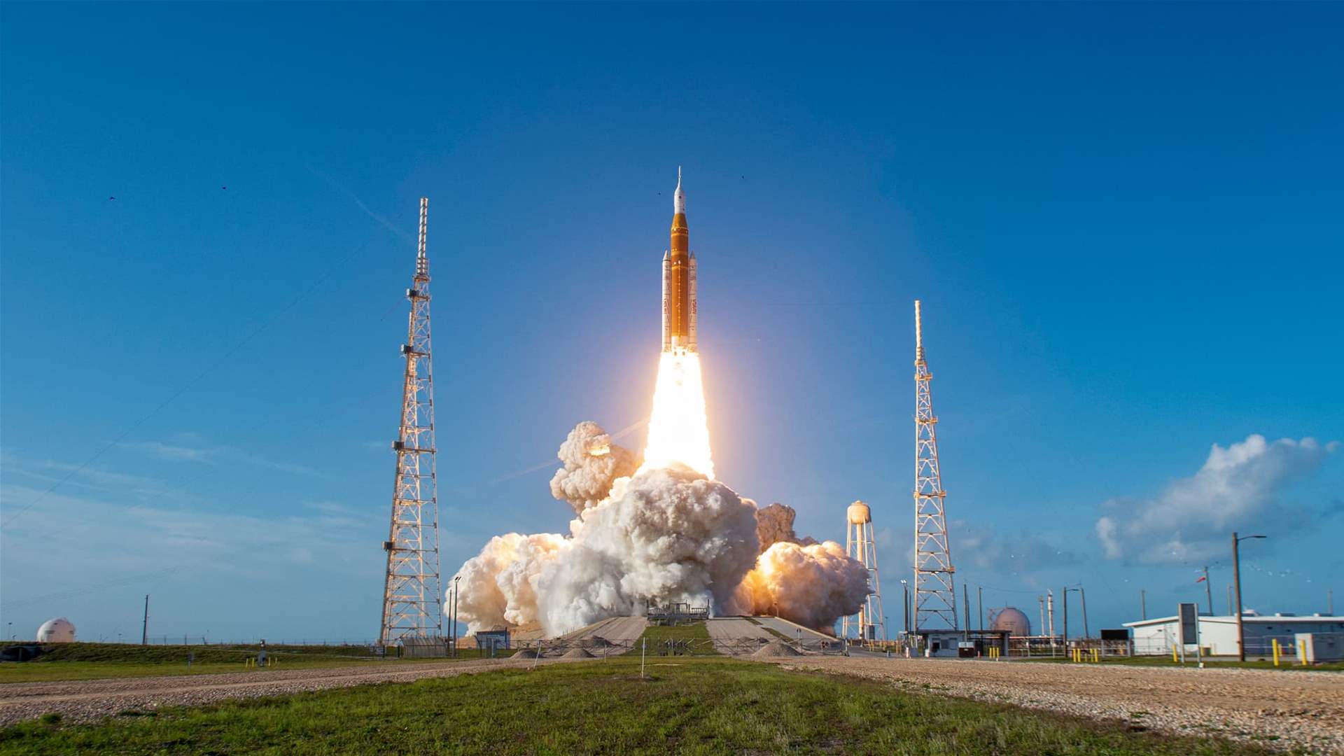 "أرتيميس 2"... انطلاق أربعة رواد فضاء نحو القمر لأول مرة منذ نصف قرن