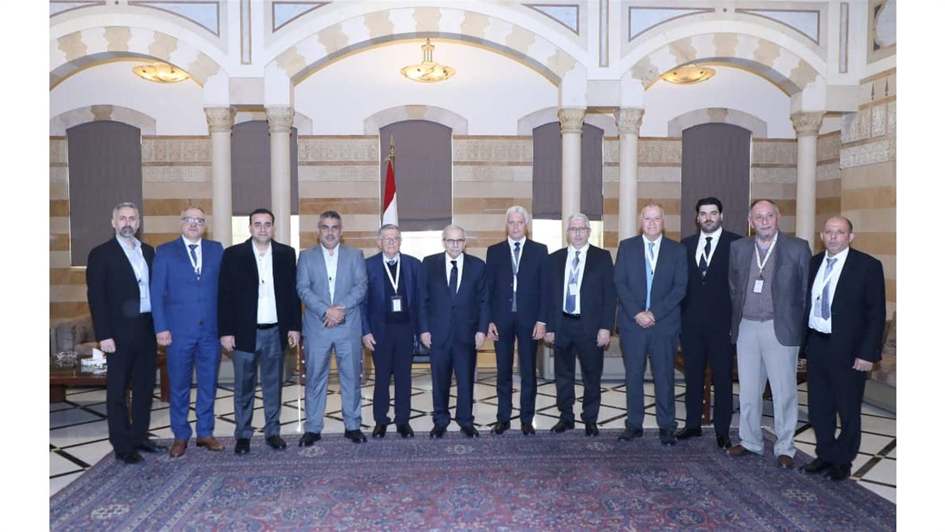 رئيس الحكومة استقبل وفدا من رؤساء بلديات القرى الحدودية... العميل: مثلث رميش ودبل وعين إبل أصبح معزولا كليا 