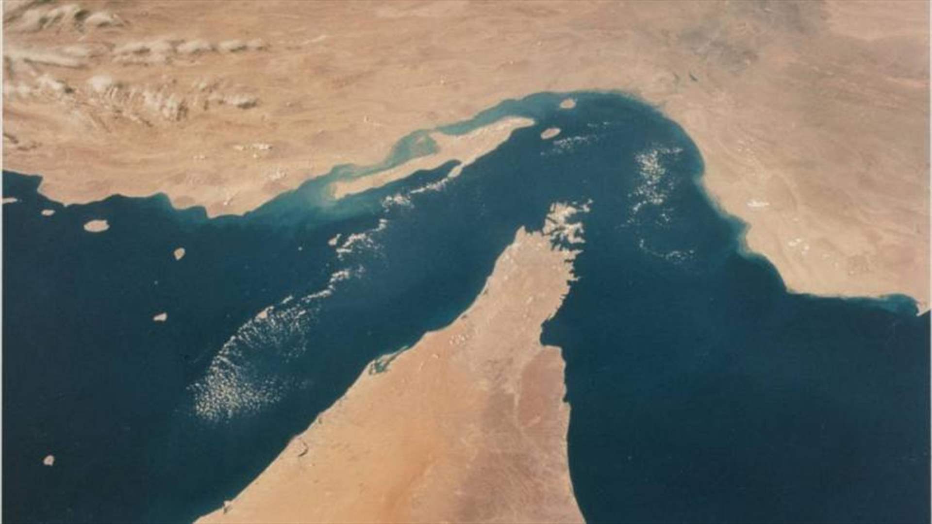 ناقلة غاز طبيعي مسال يابانية تعبر مضيق هرمز