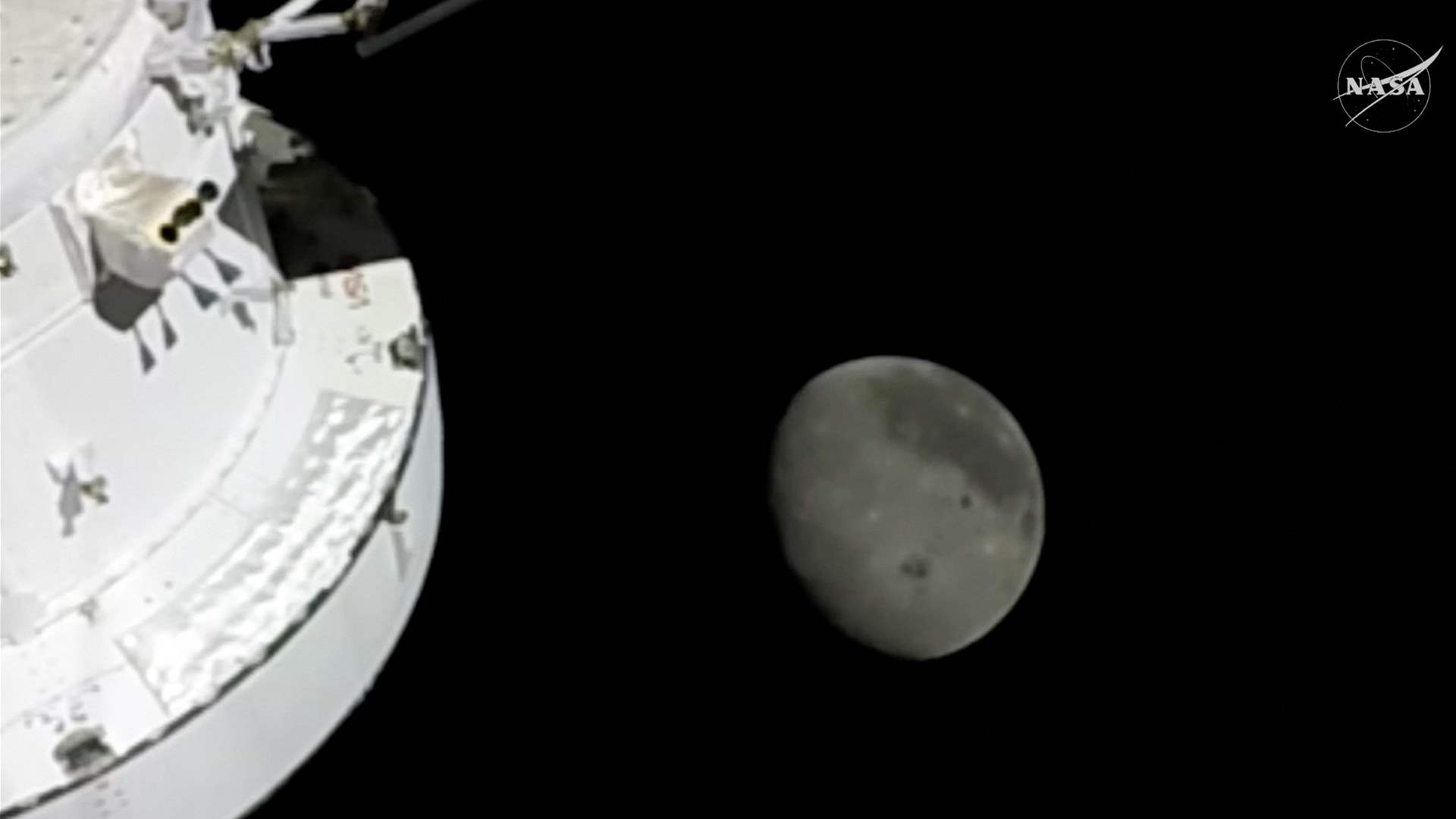 رواد "أرتيميس" يحطمون الرقم القياسي لأبعد مسافة يقطعها البشر في الفضاء