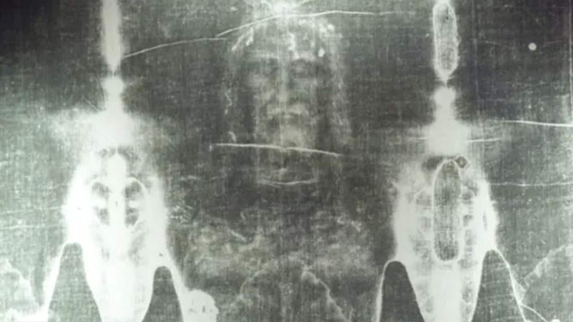 معجزة تحت مجهر الفيزياء... تجربة علمية حديثة تسعى لفك لغز "كفن تورينو"