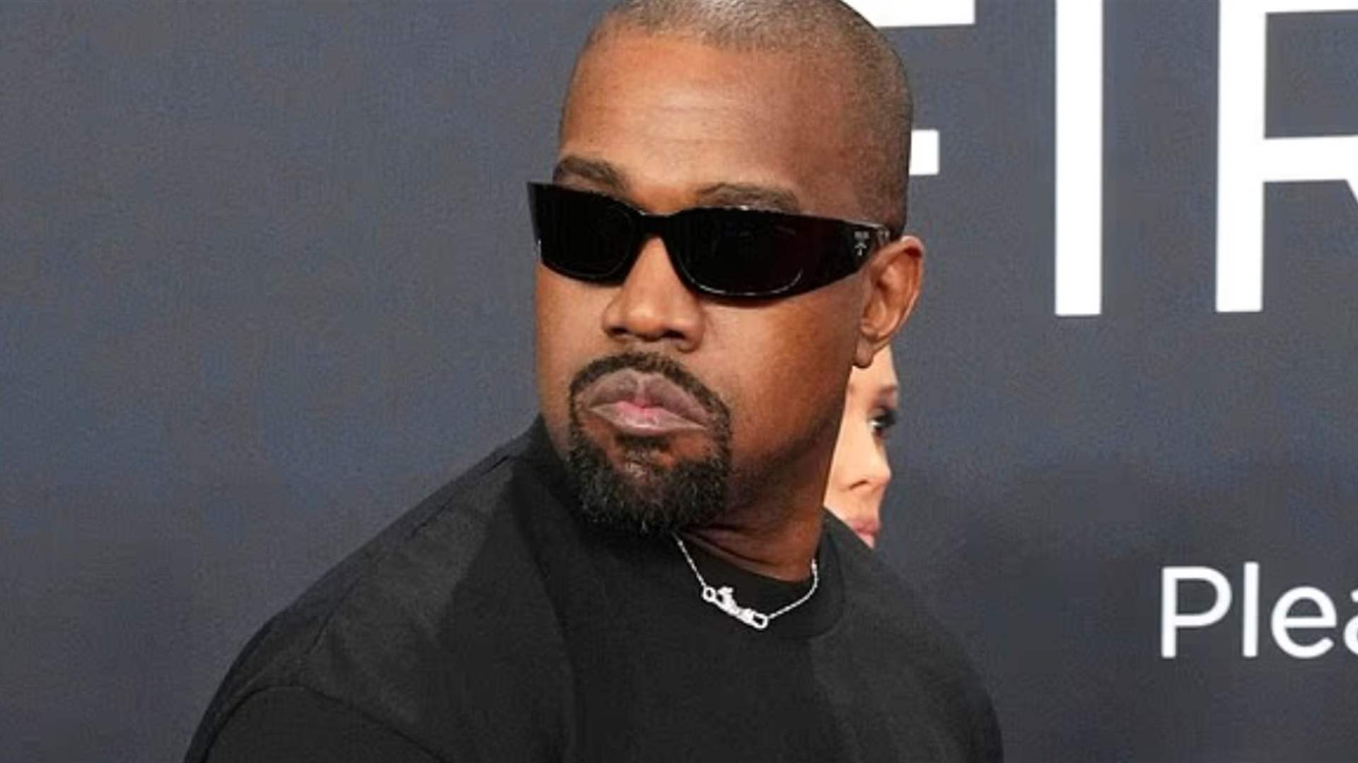 فرنسا تتحرّك لمنع حفل كانييه ويست… جدل واسع بسبب تصريحاته المثيرة للعنصرية