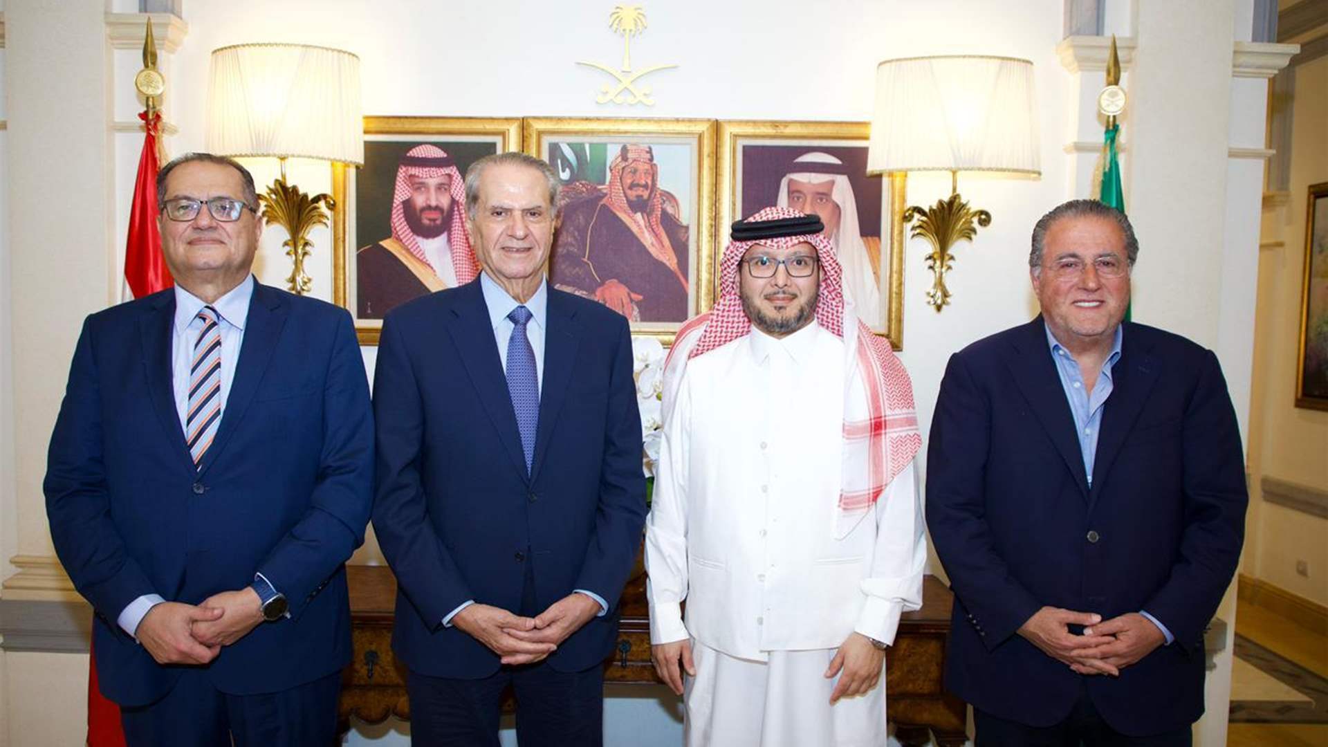 شقير يبحث مع بخاري تعزيز الشراكة الاقتصادية بين البلدين