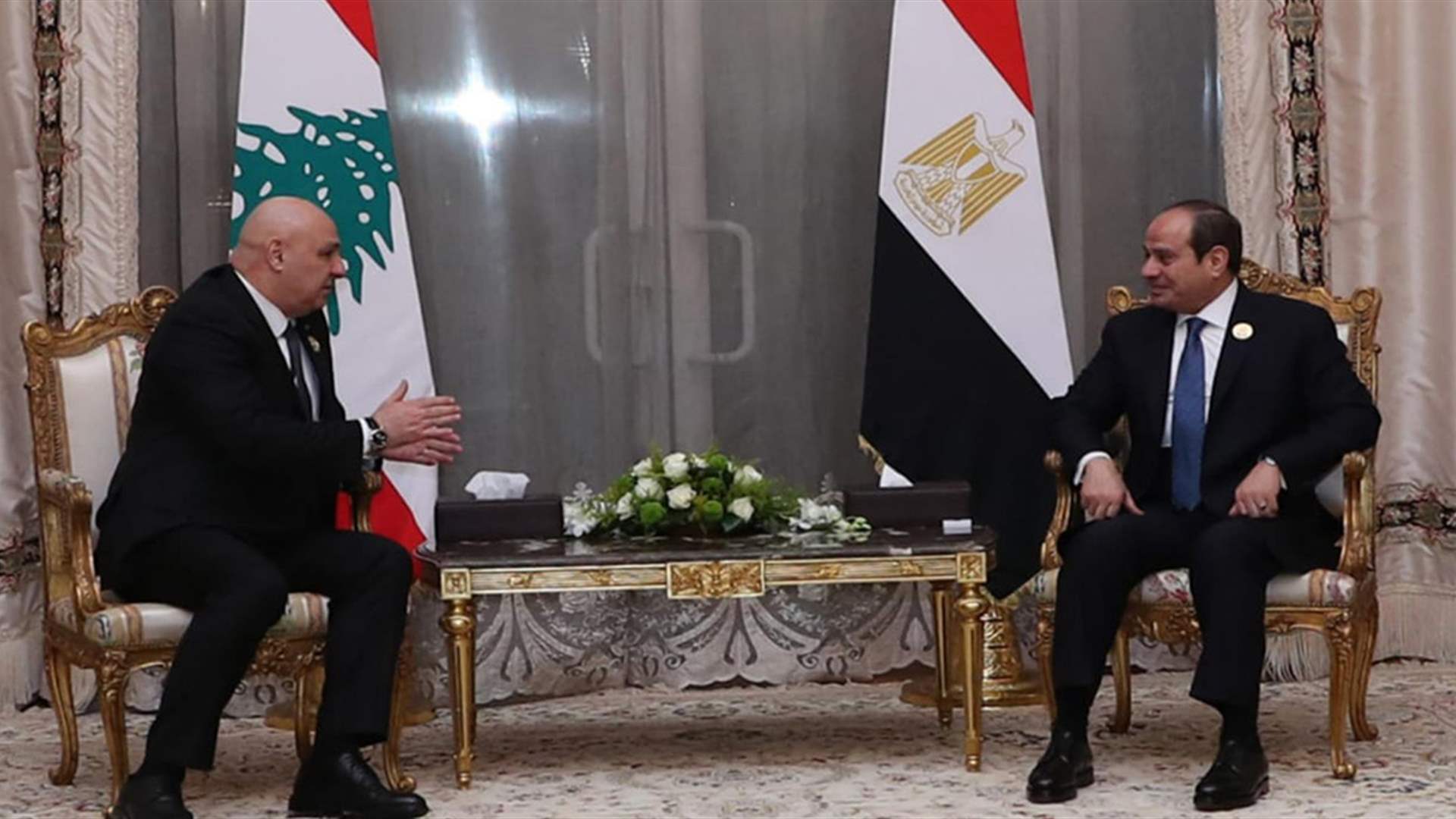 الرئيس المصري أكد للرئيس عون دعمه للخطوات التي اتخذها لوقف التصعيد وفي مقدمها المفاوضات الثنائية 