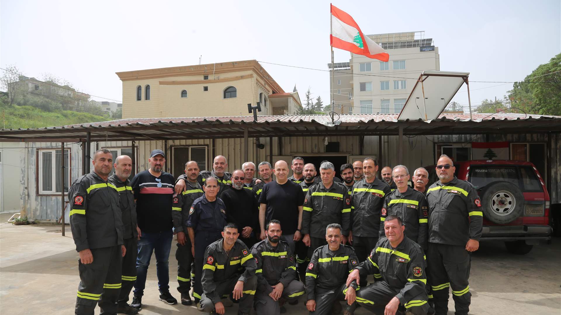 خريش يتفقّد مراكز الدفاع المدني في محافظتي النبطية ولبنان الجنوبي 