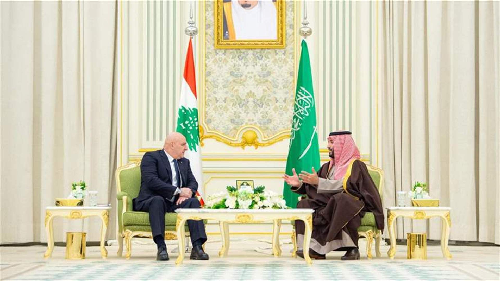 ولي العهد السعودي أكد للرئيس عون دعم المملكة للبنان والعمل لإنهاء معاناته