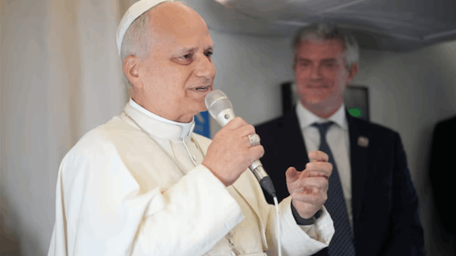 Pope condemns killing of protesters in Iran, reaffirms stance against war