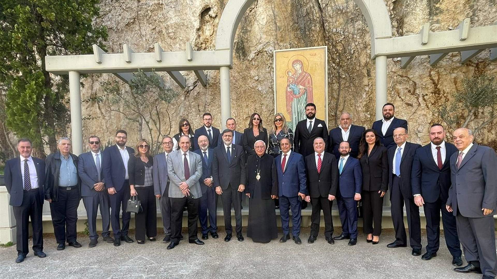 العبسي التقى رابطة الروم الكاثوليك: للوقوف خلف رئاسة الجمهورية والشرعية 