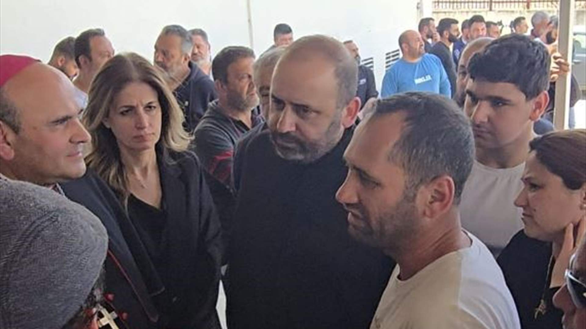 "كاريتاس" نظمت قافلة مساعدات إلى القرى الحدودية بمواكبة السفير البابوي