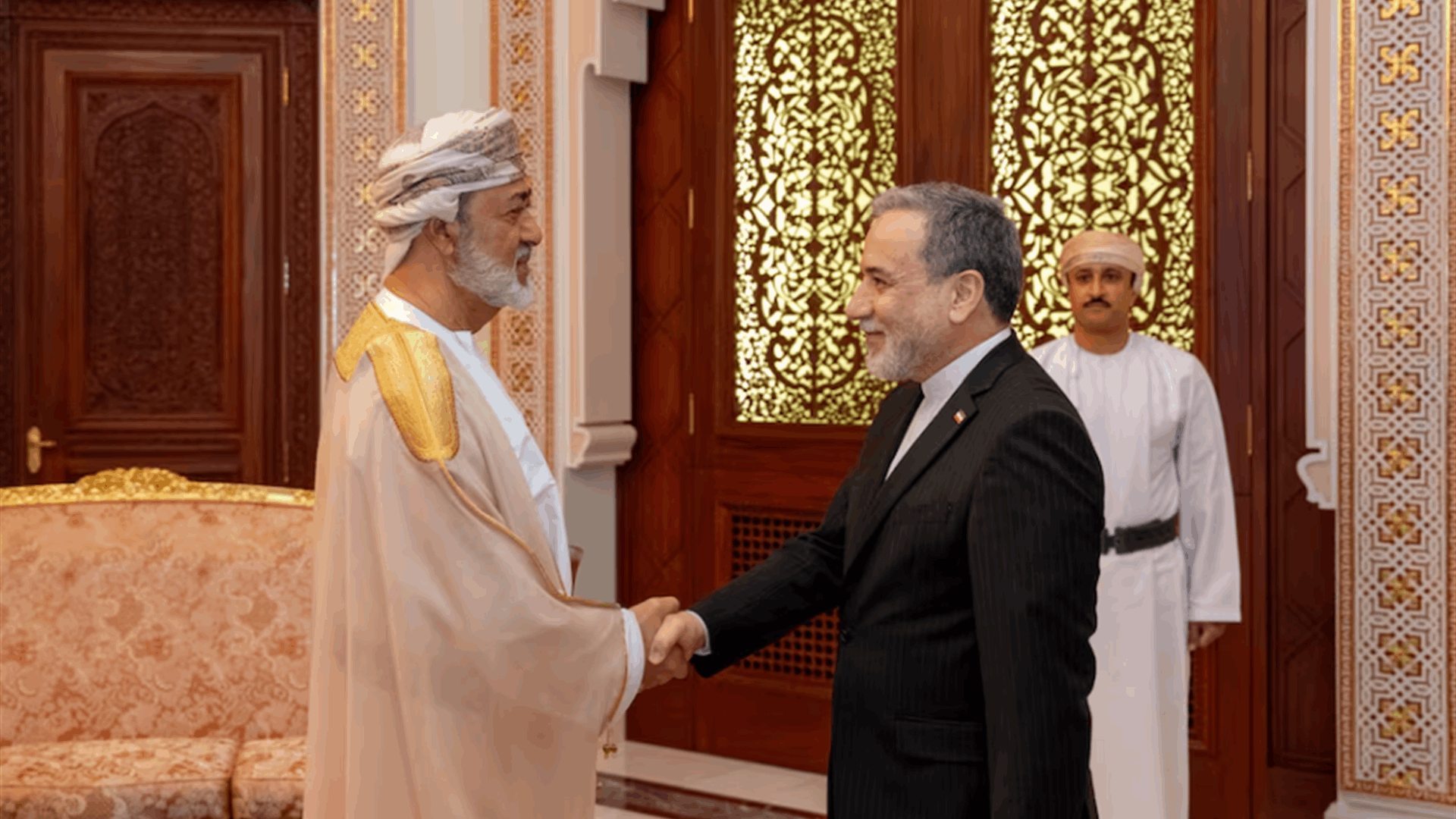 Iran's Araghchi discusses efforts to end war and Hormuz security with Oman