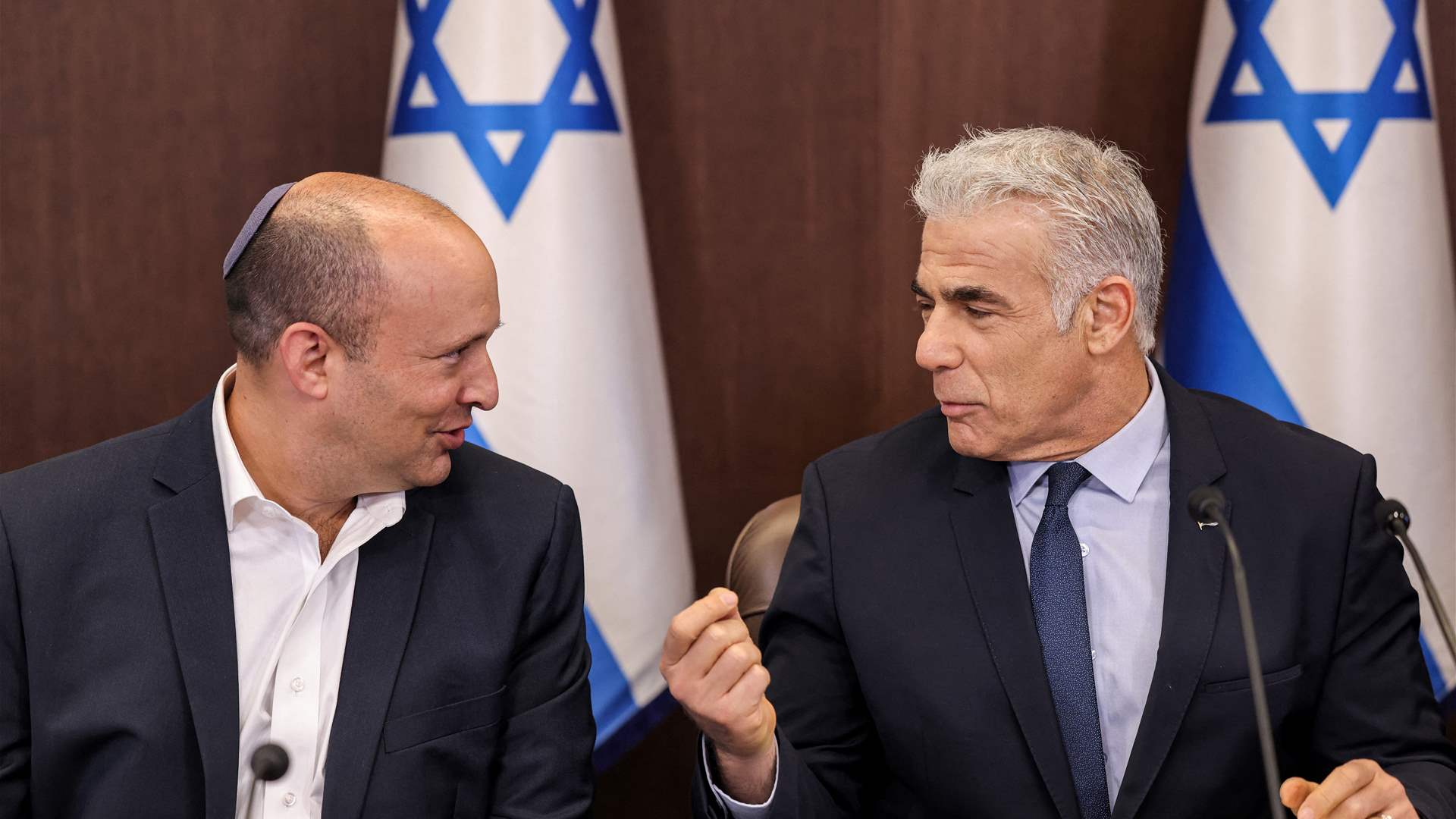Two former Israel PMs unite to challenge Netanyahu in elections