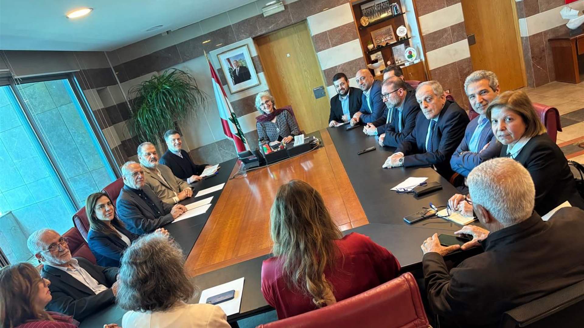 لقاء بين كرامي واتحاد المؤسسات التربوية لبحث الامتحانات والمناهج