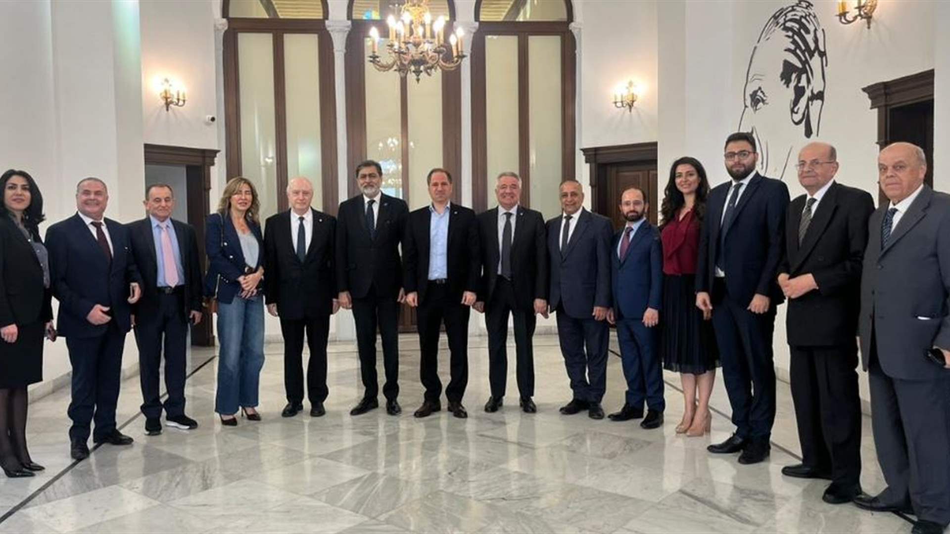 الجميّل اطلع من وفد رابطة الروم الكاثوليك على برامجها