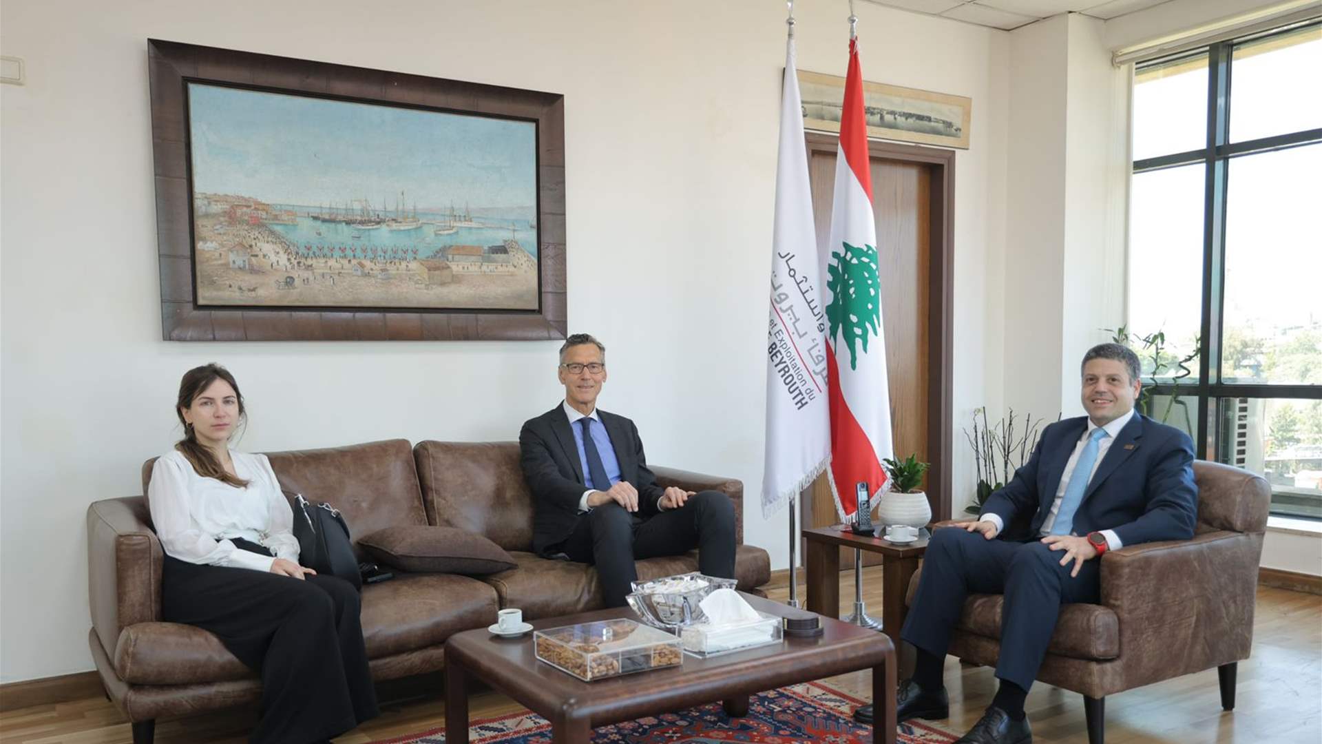السفير الهولندي في مرفأ بيروت وتأكيد على دوره كركيزة للاستقرار الاقتصادي في المنطقة