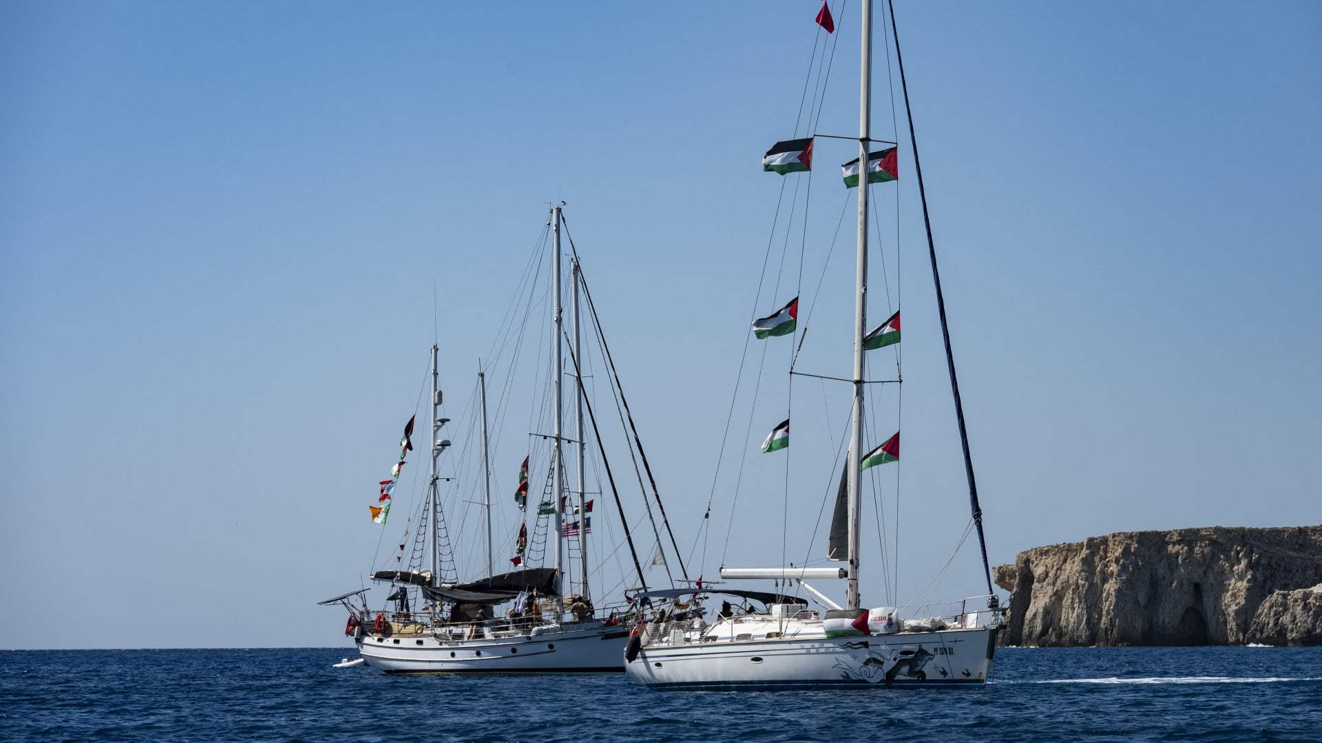 إسرائيل اعترضت سفن مساعدات متجهة إلى غزة و"النشطاء رهن الاعتقال”