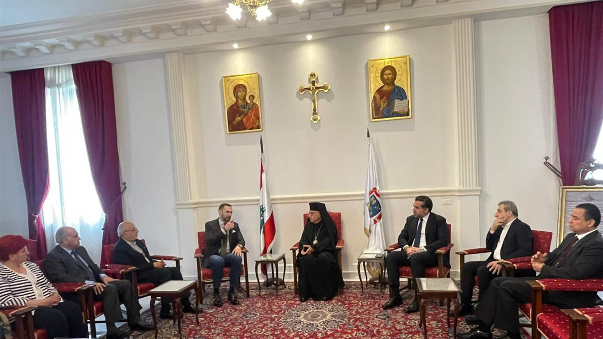 العبسي يستقبل وفدا من الديمقراطي: عدم الالتزام بالوحدة يقودنا الى الانتحار 