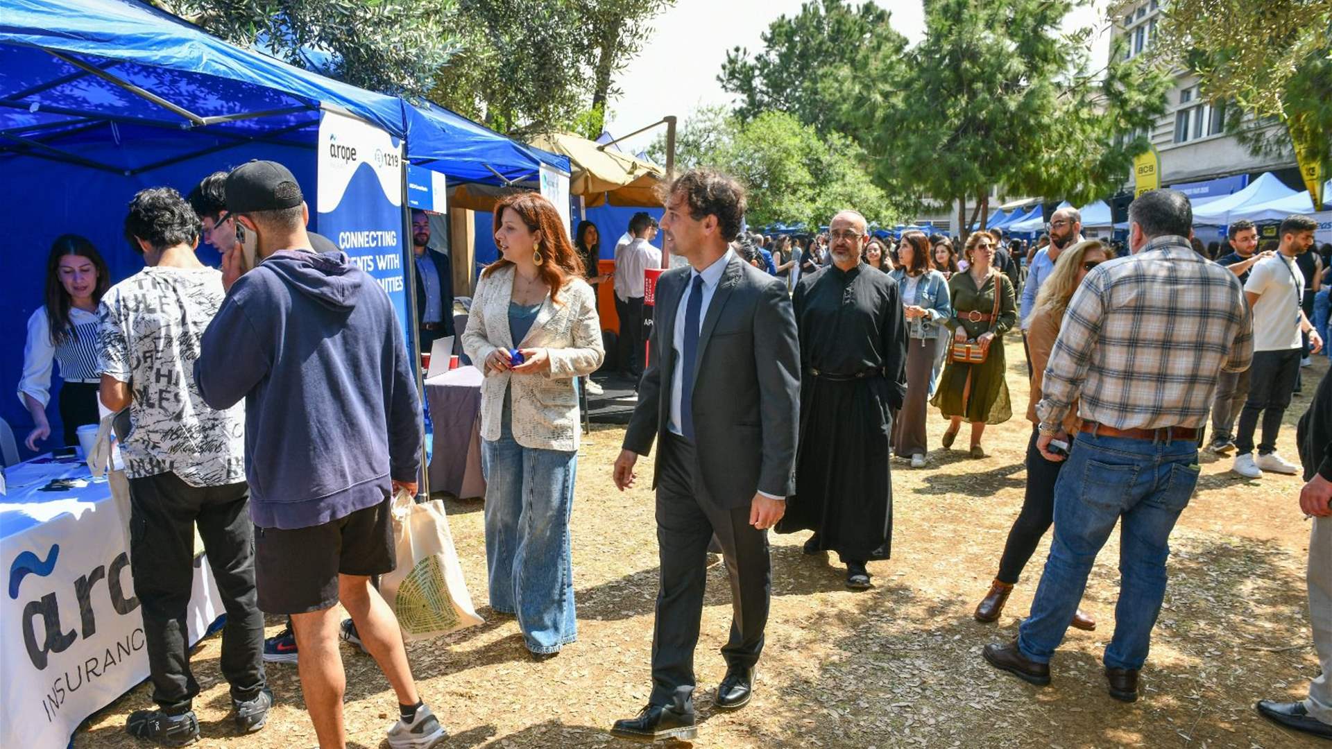 معرض الوظائف في جامعة الروح القدس - الكسليك: من منصة توظيف إلى فضاء حواري