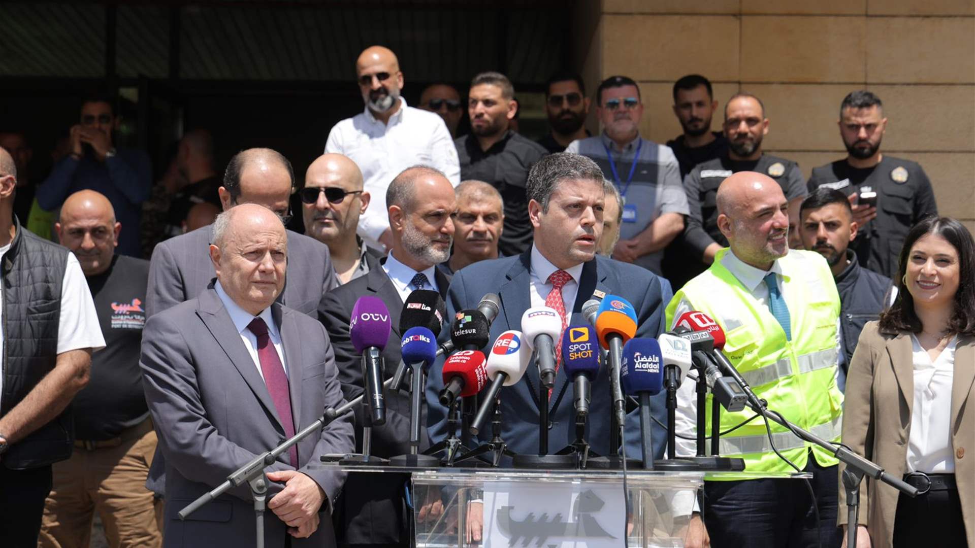 مرفأ بيروت يحتفل بعيد العمال... النفّي: صمود المرفأ من صمود عماله