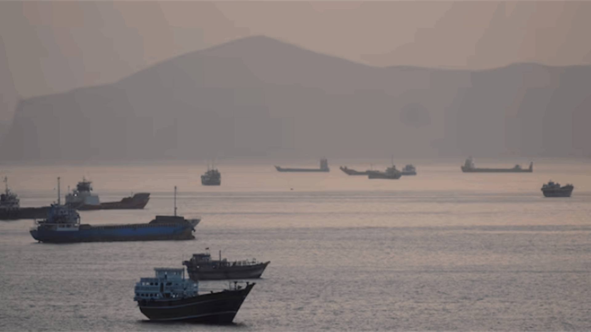 UAE says Iran cannot be trusted over Hormuz, peace efforts at an impasse