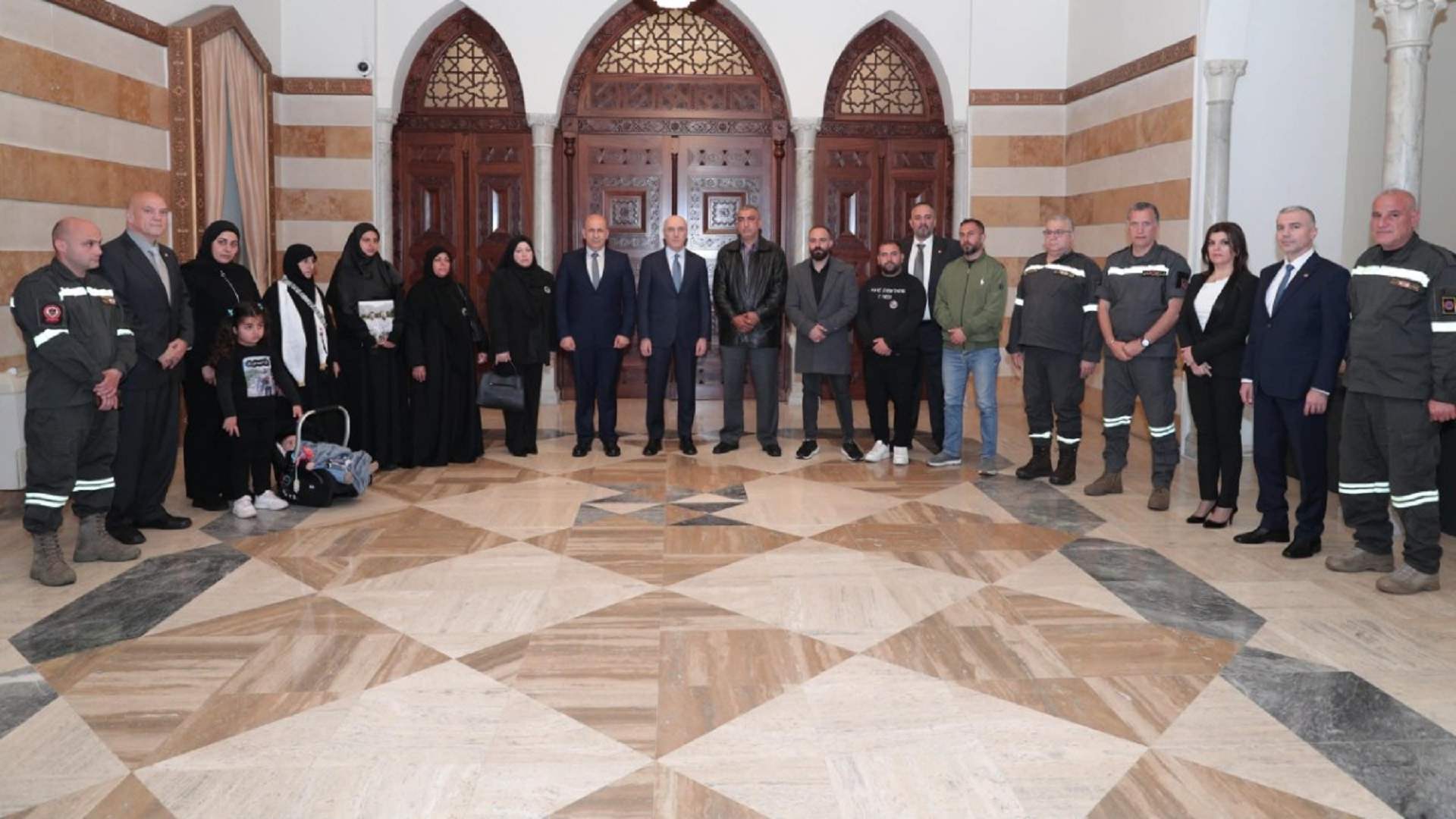 الحجار أمام عوائل شهداء الدفاع المدني: كل نقطة دم سقطت هي شهادة بإسم لبنان بأسره