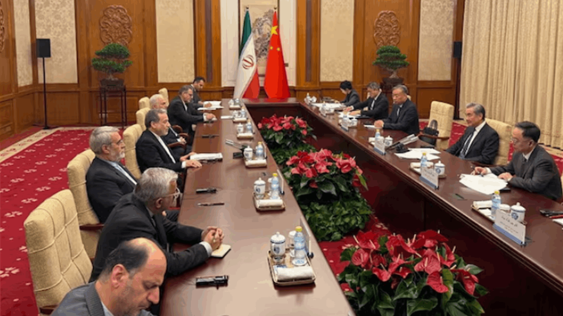 Iran foreign minister meets Chinese counterpart a week before Trump's Beijing trip